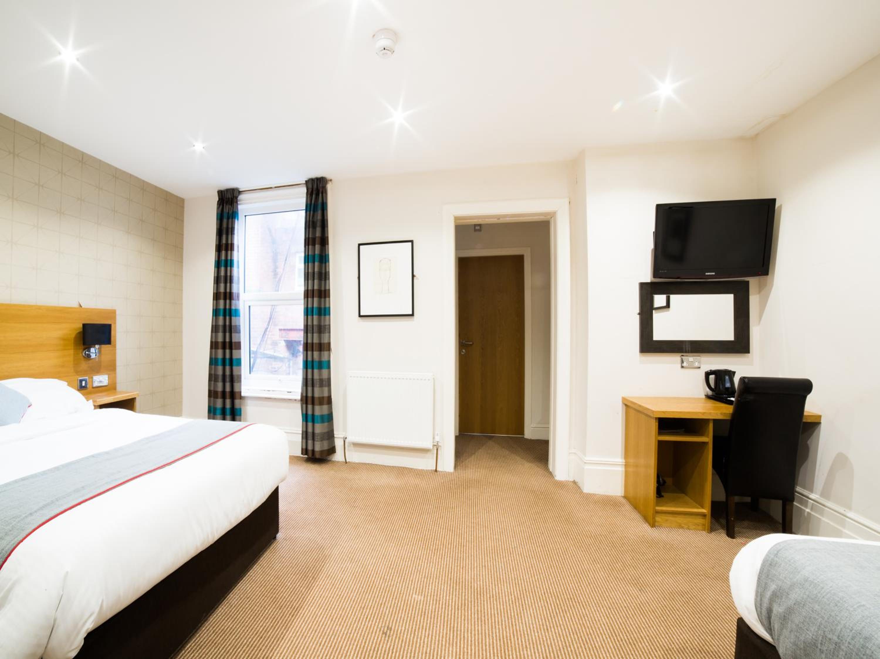 Standard Triple Room photo 1