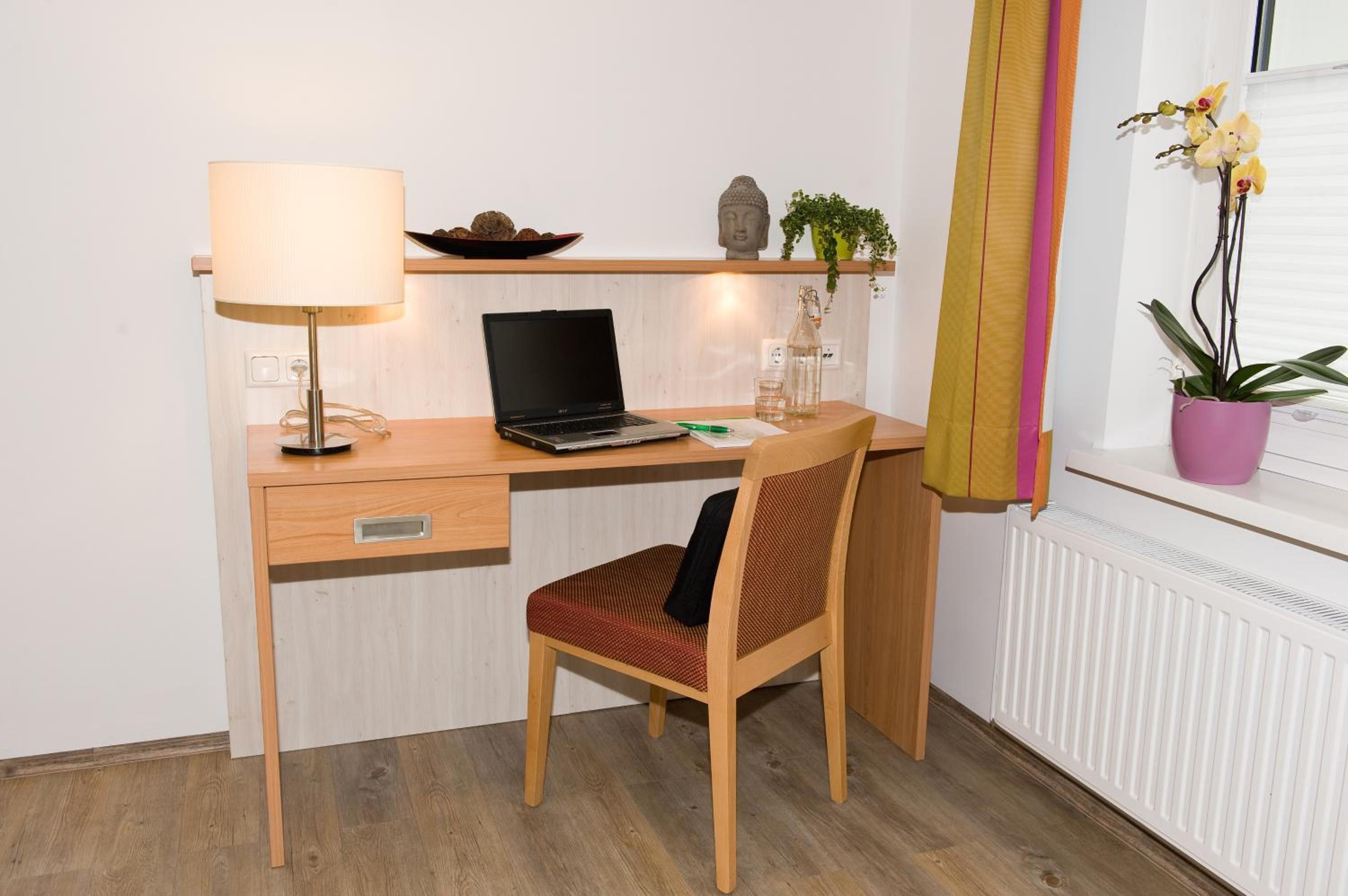 One-Bedroom Apartment photo 3
