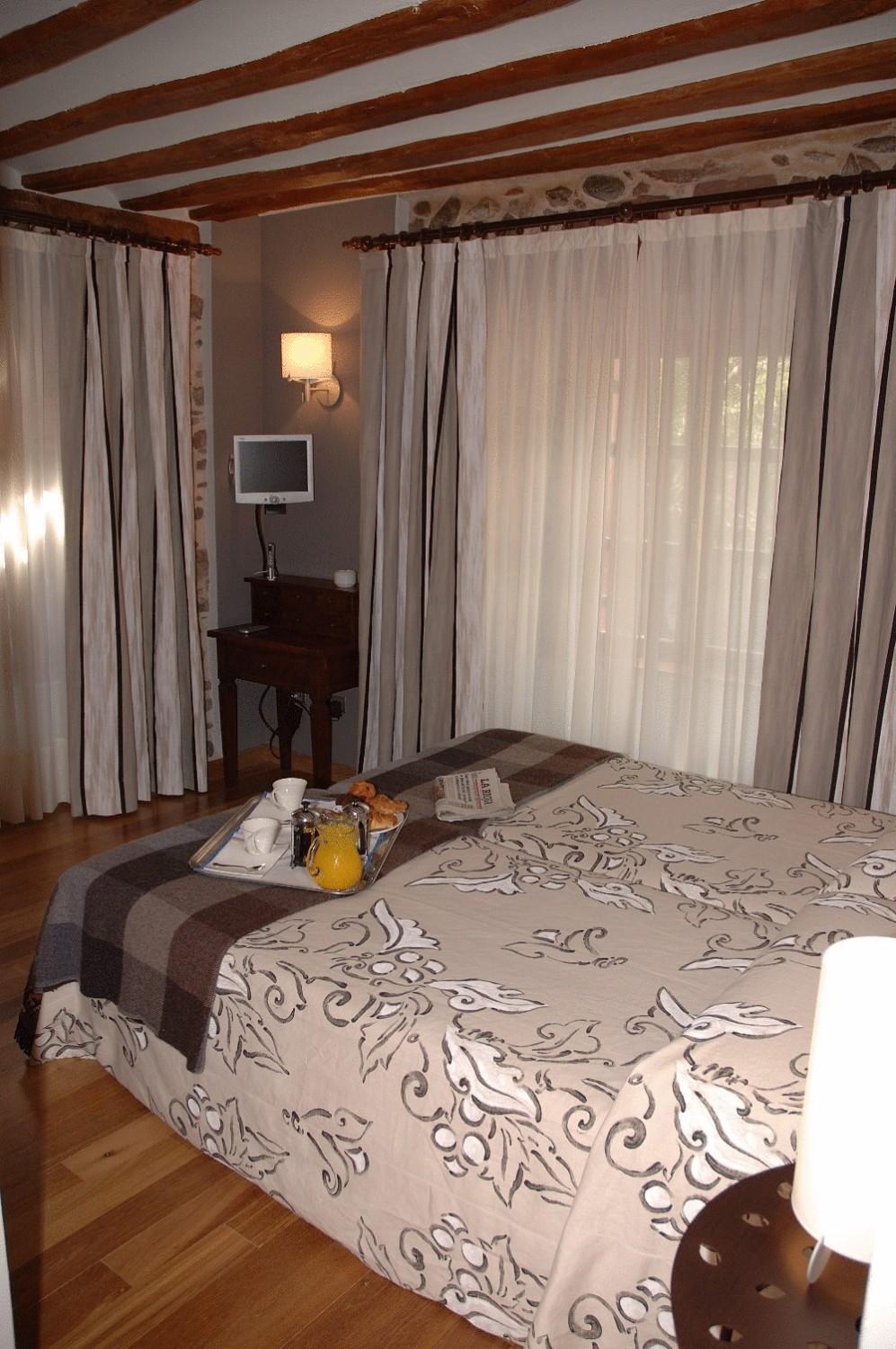 Double or Twin Room - Photo 1