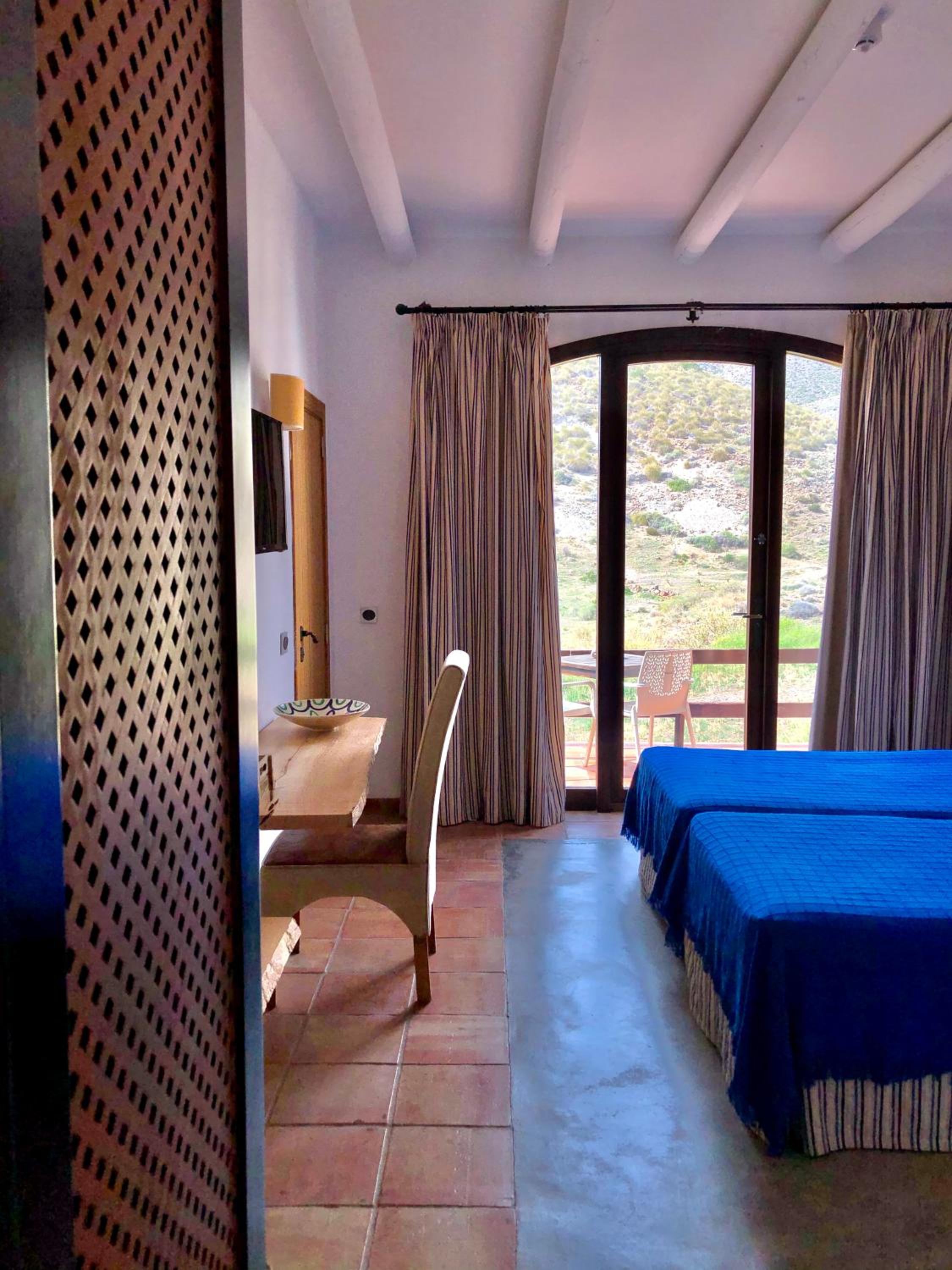 Double Room with Extra Bed (3 Adults) photo 3