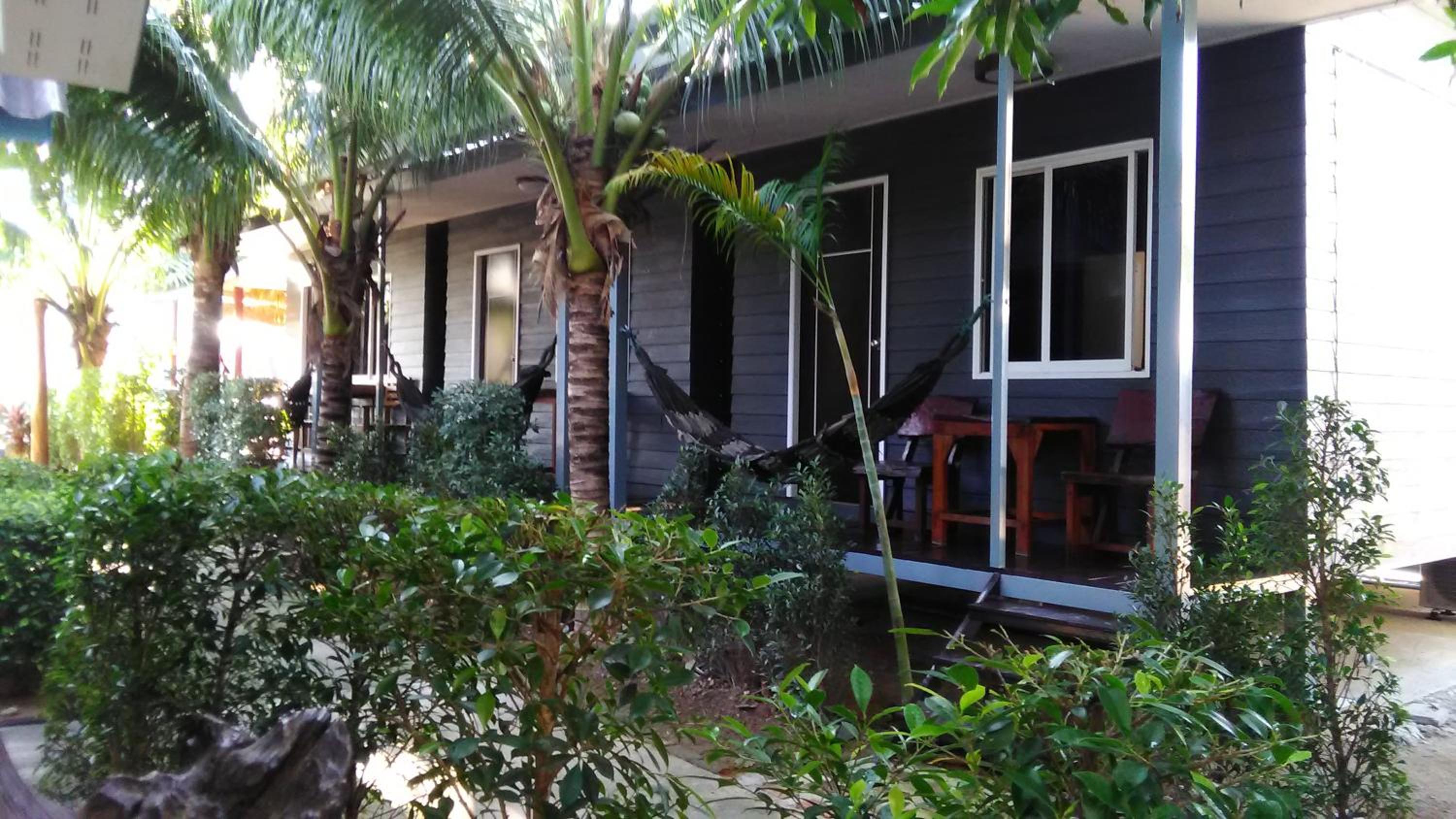 Bungalow Double Bed With Air Condition  - Photo 3
