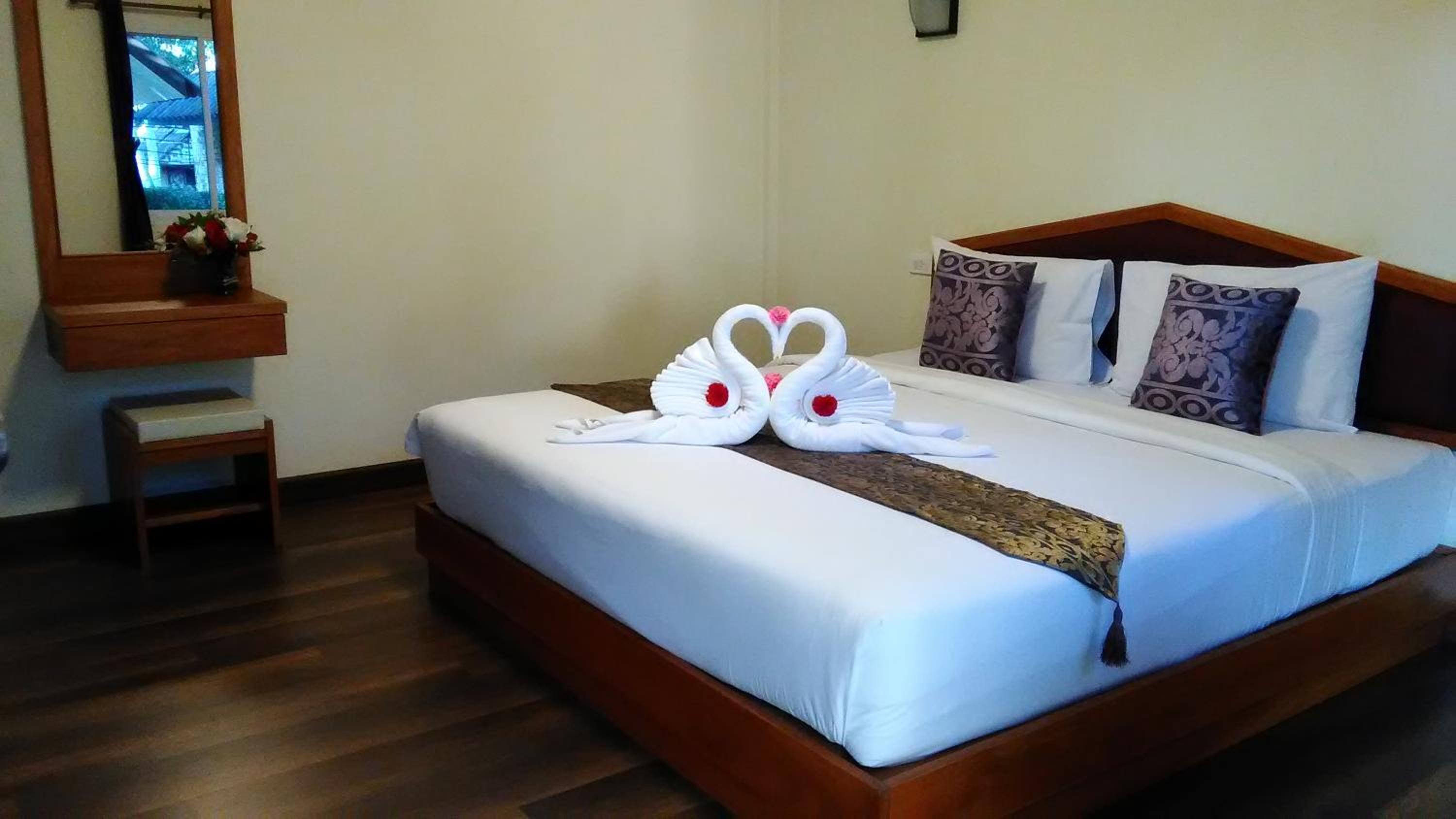 Bungalow Double Bed With Air Condition  - Photo 5