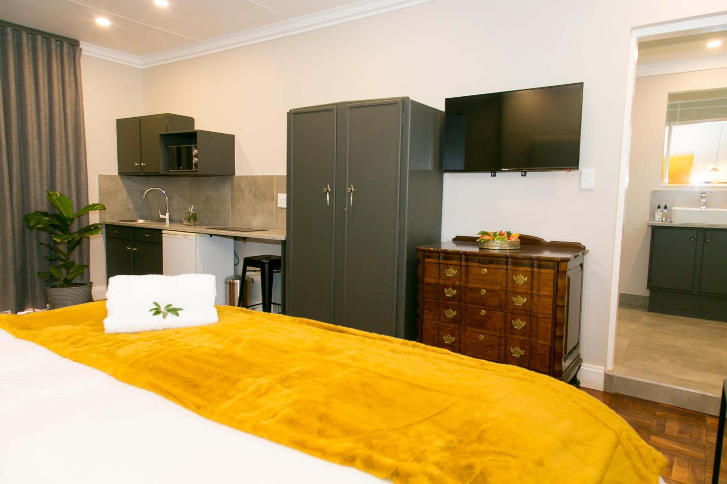 Executive Double Room - Photo 2