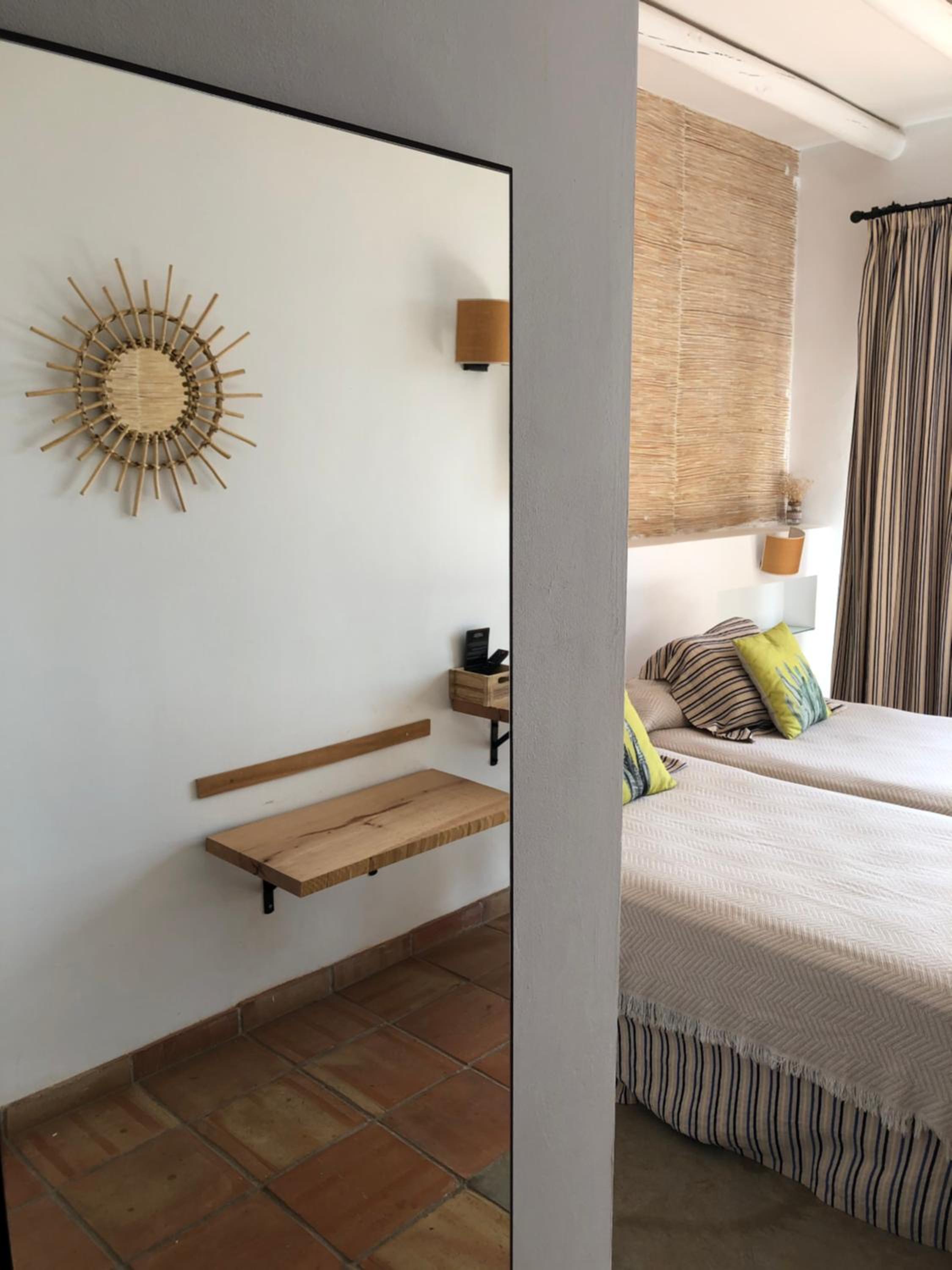 Twin Room with Sea View photo 3