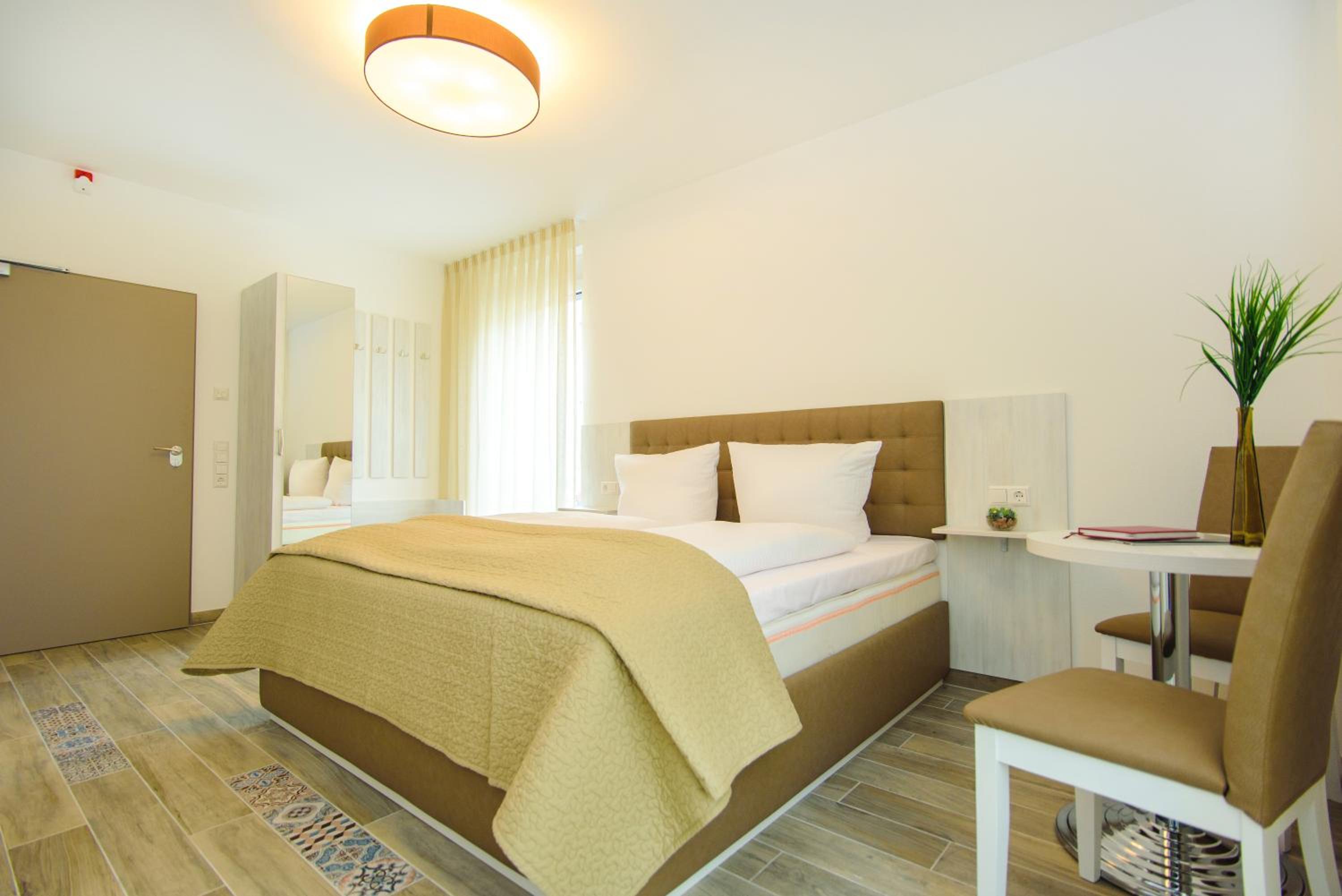 Double Room with Private Bathroom photo 2