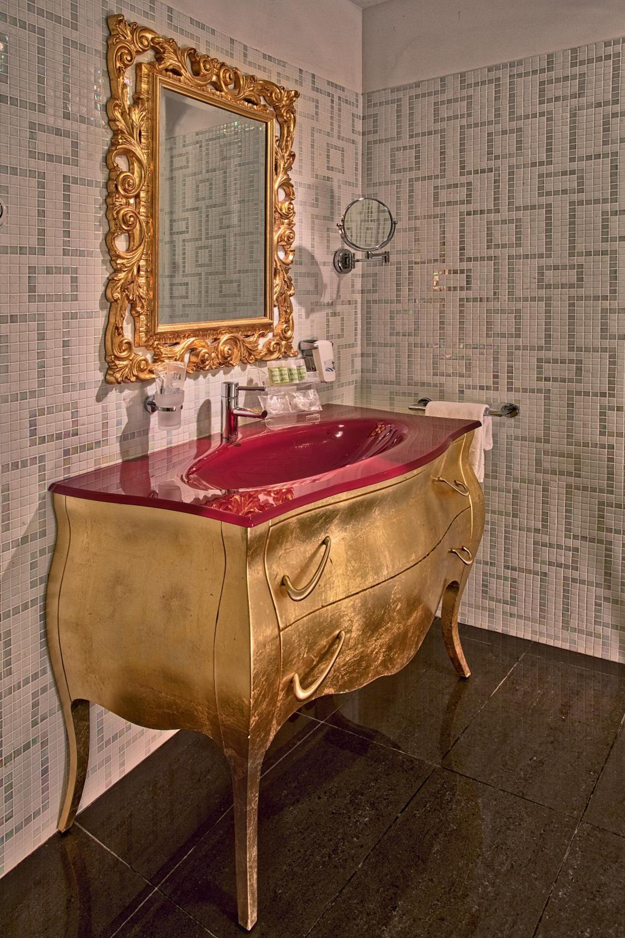 Junior Suite - Photo 9