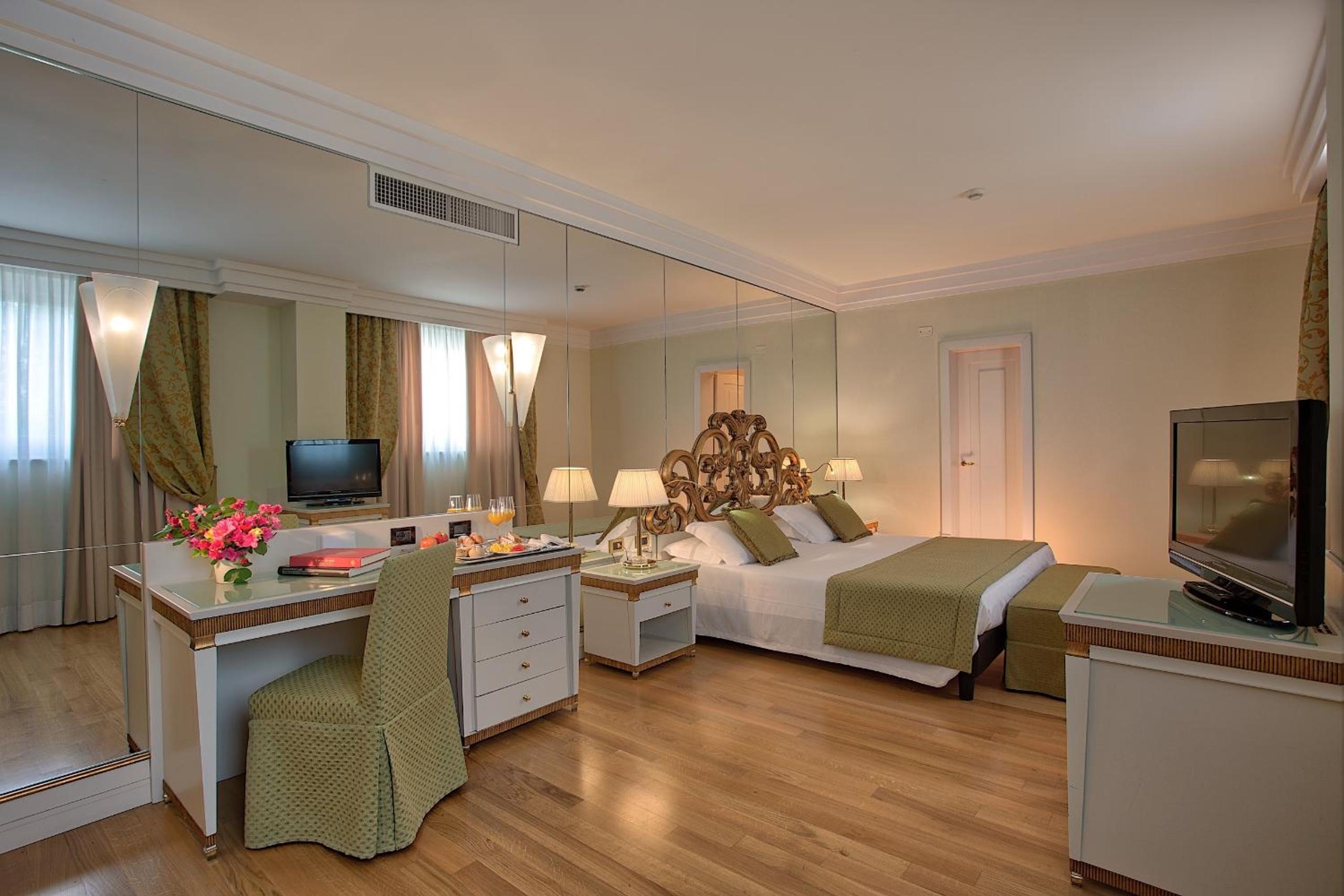 Junior Suite - Photo 7