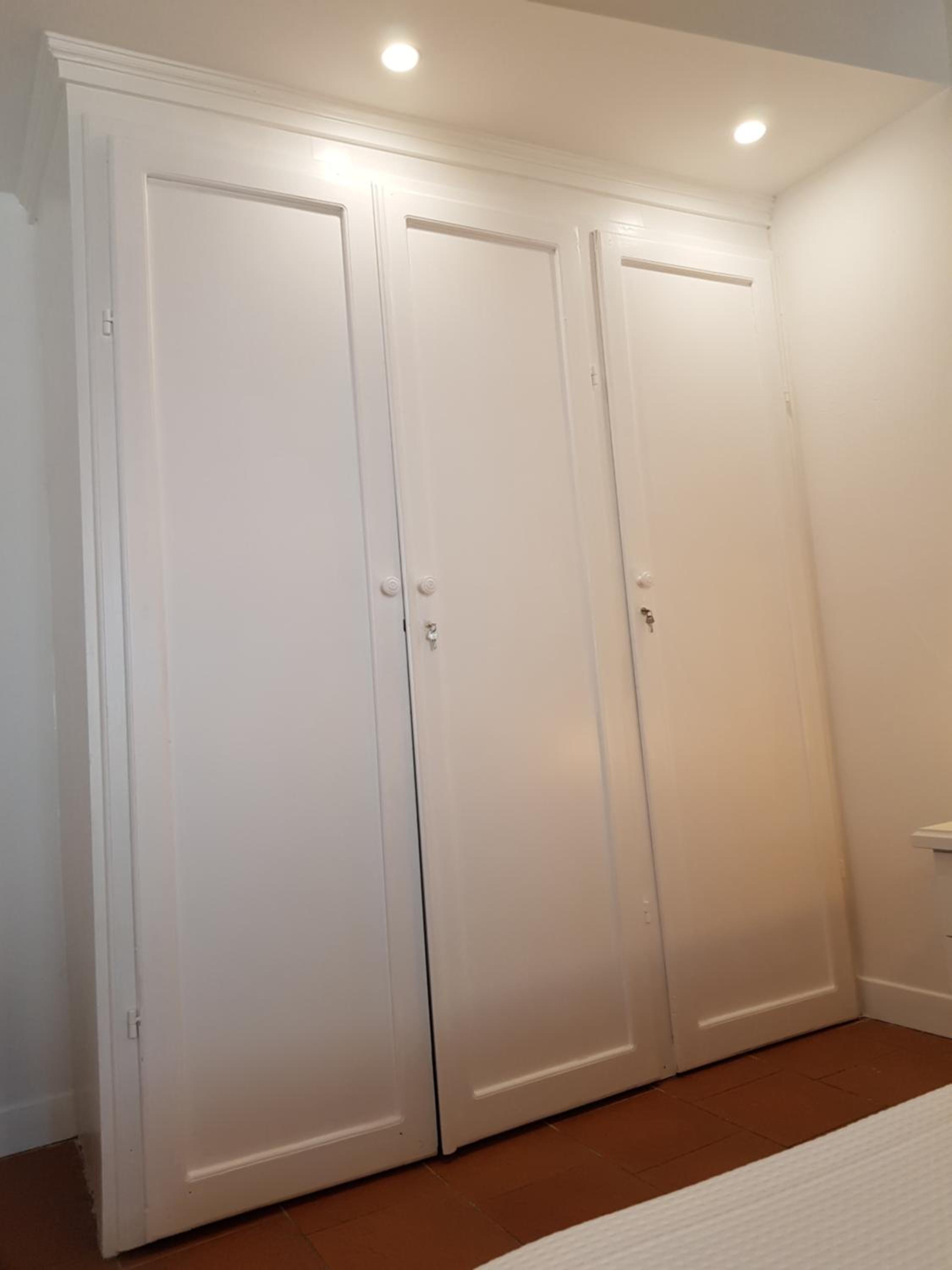 Two-Bedroom Suite - Photo 8