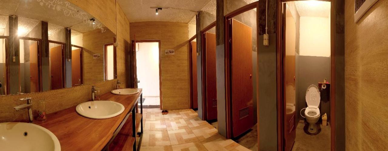 Bunk Bed in Mixed Dormitory Room photo 2