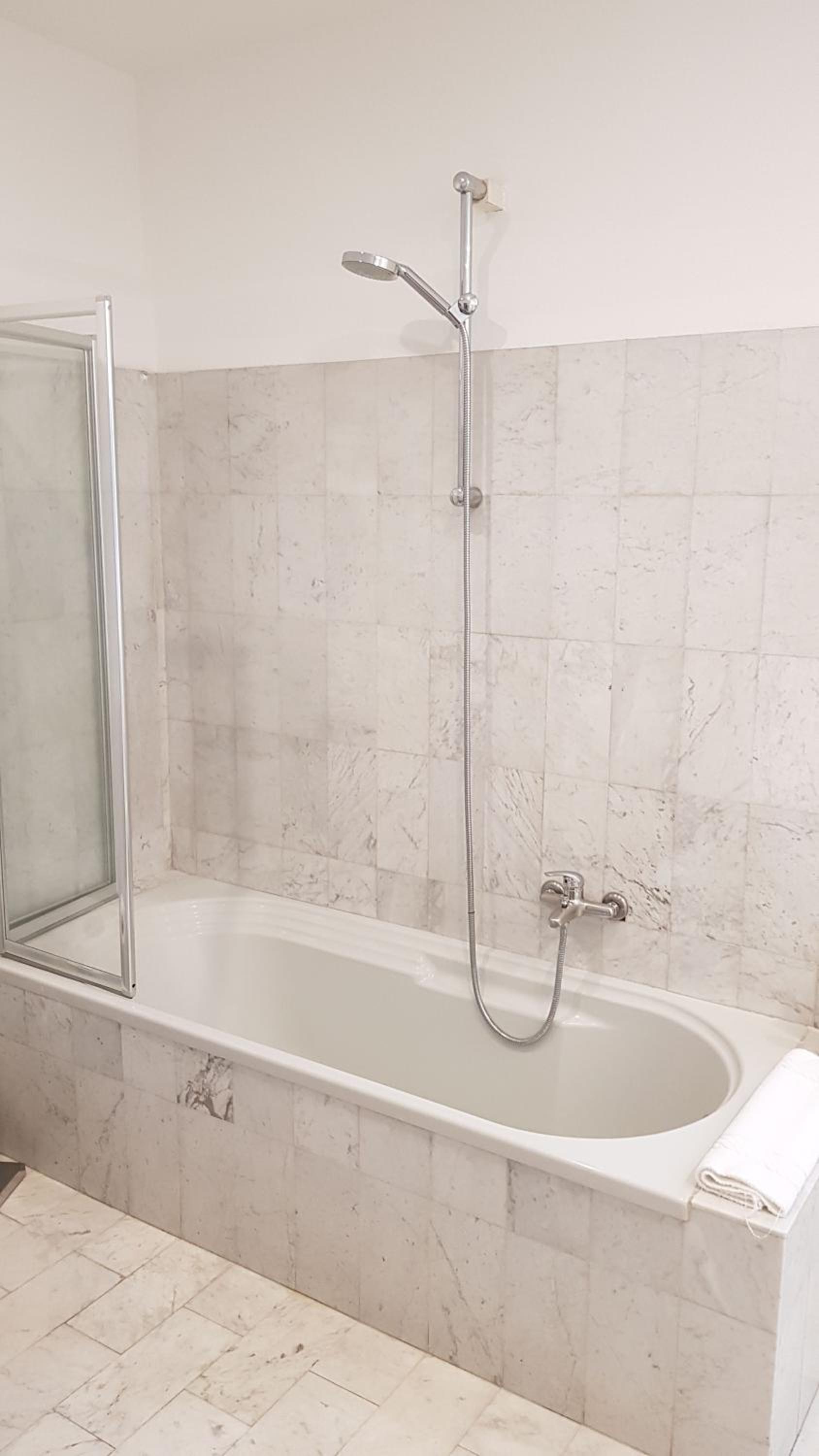 Two-Bedroom Suite - Photo 22