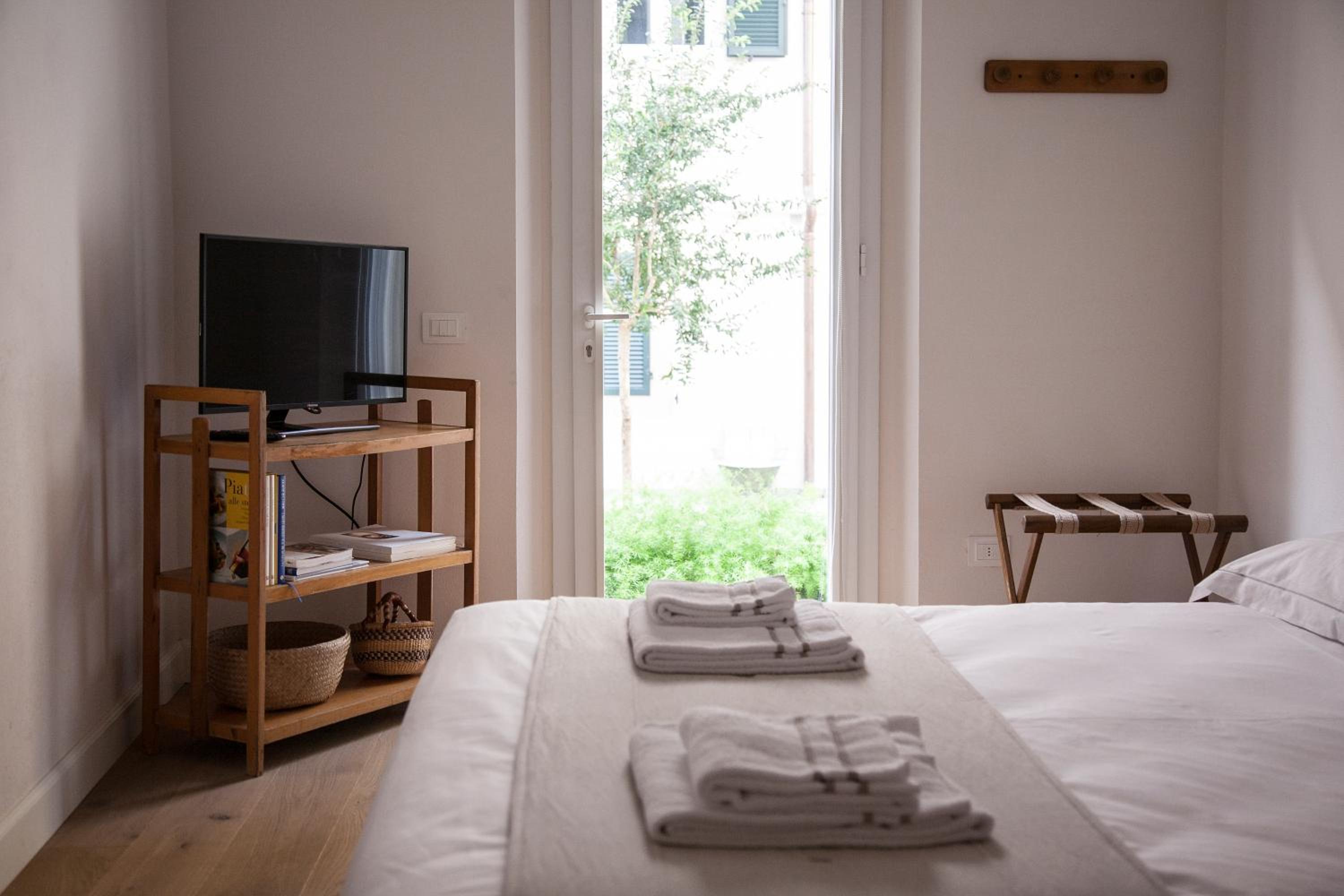 Apartment with Garden View photo 3