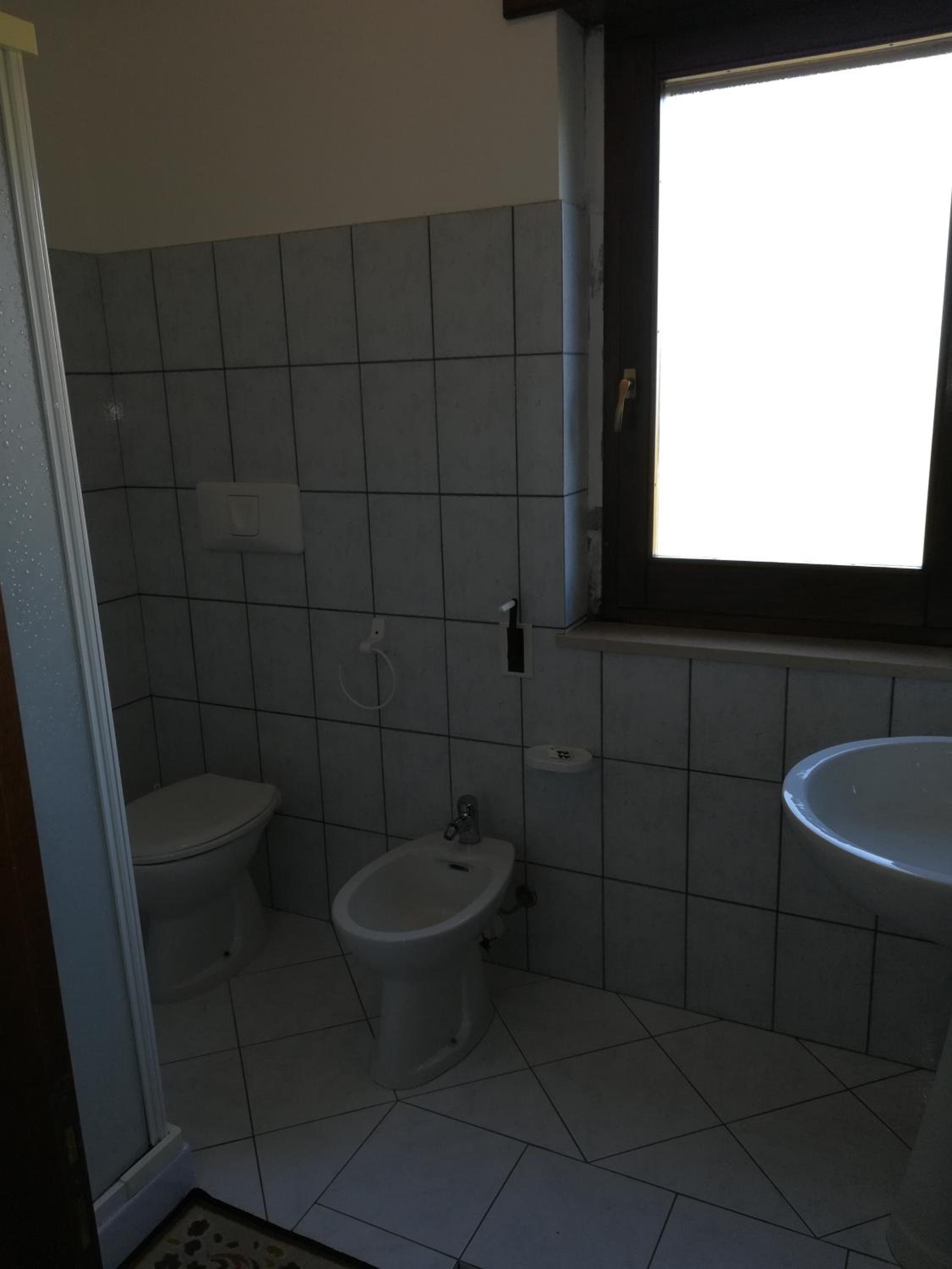Double Room with Private Bathroom - Photo 17