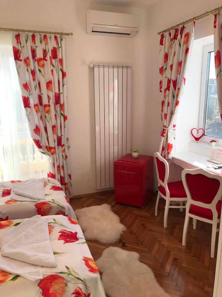 Apartment - Photo 3