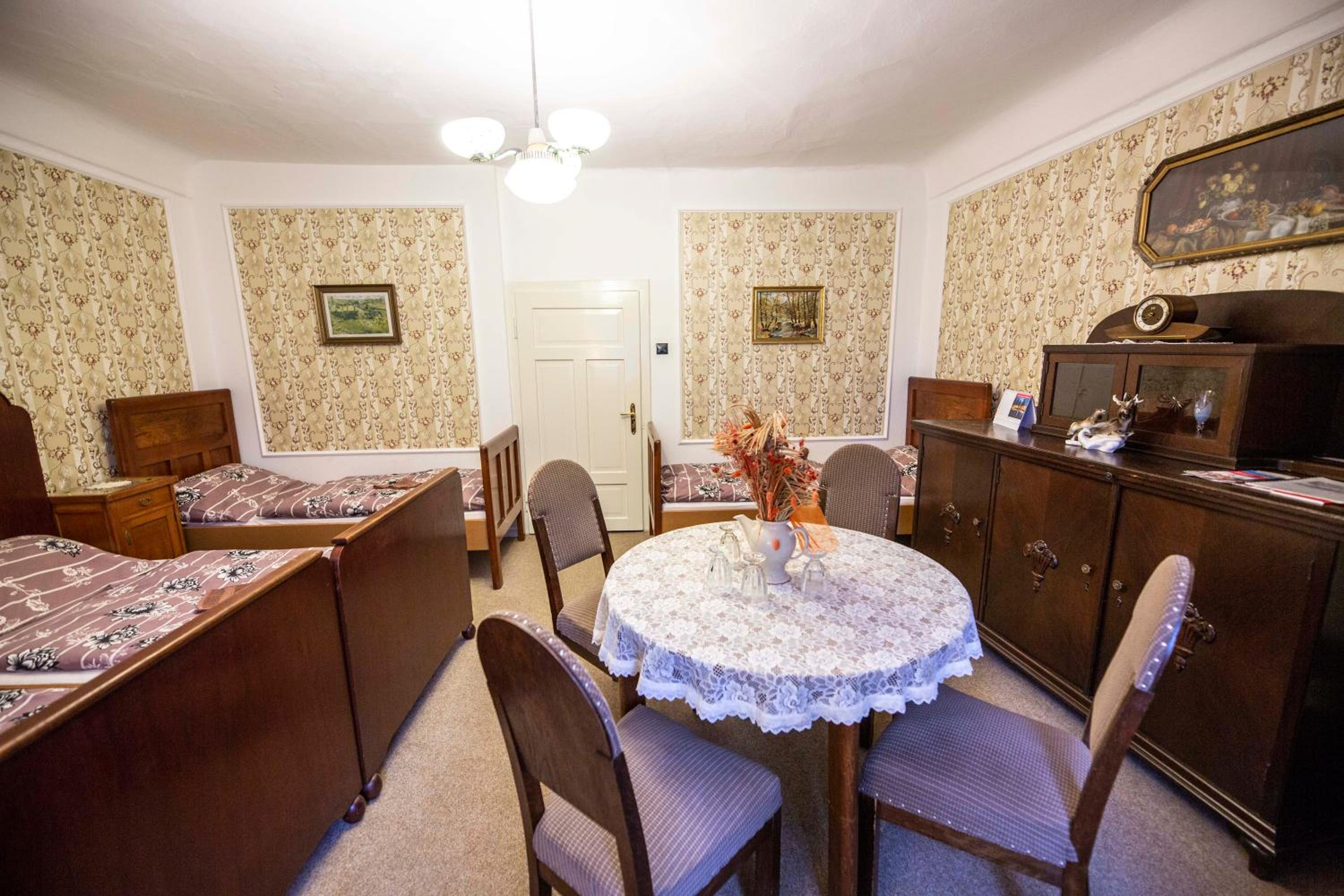Quadruple Room with Shared Bathroom