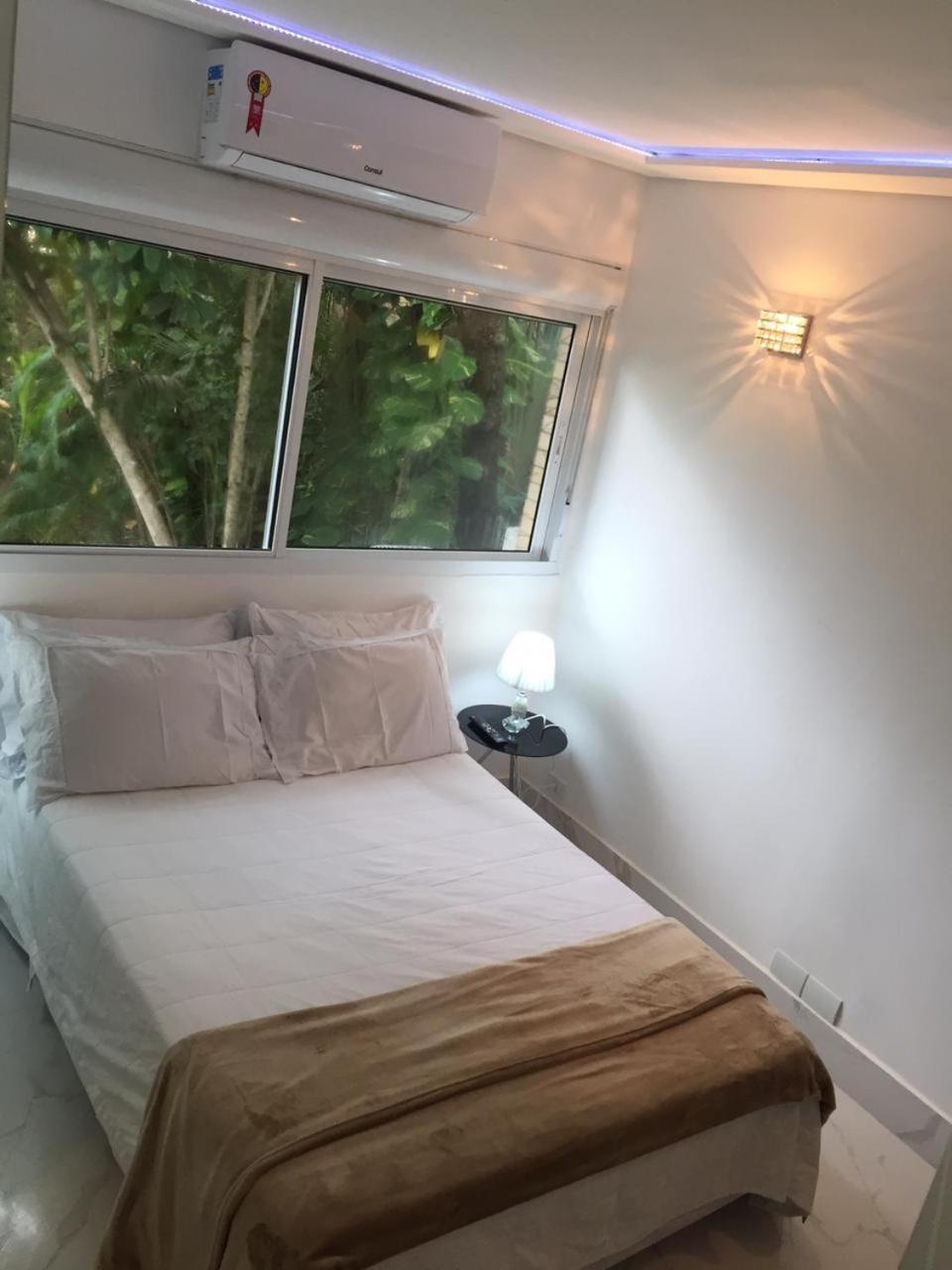 Deluxe Double Room with Bath - Photo 1