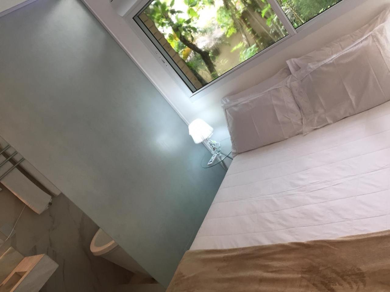 Deluxe Double Room with Bath - Photo 4