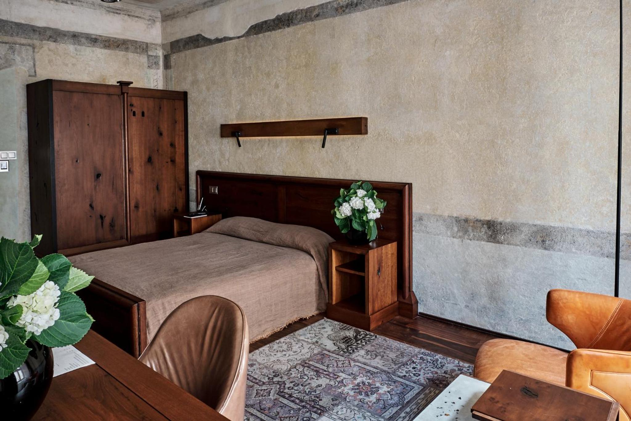 Double Room - Photo 6