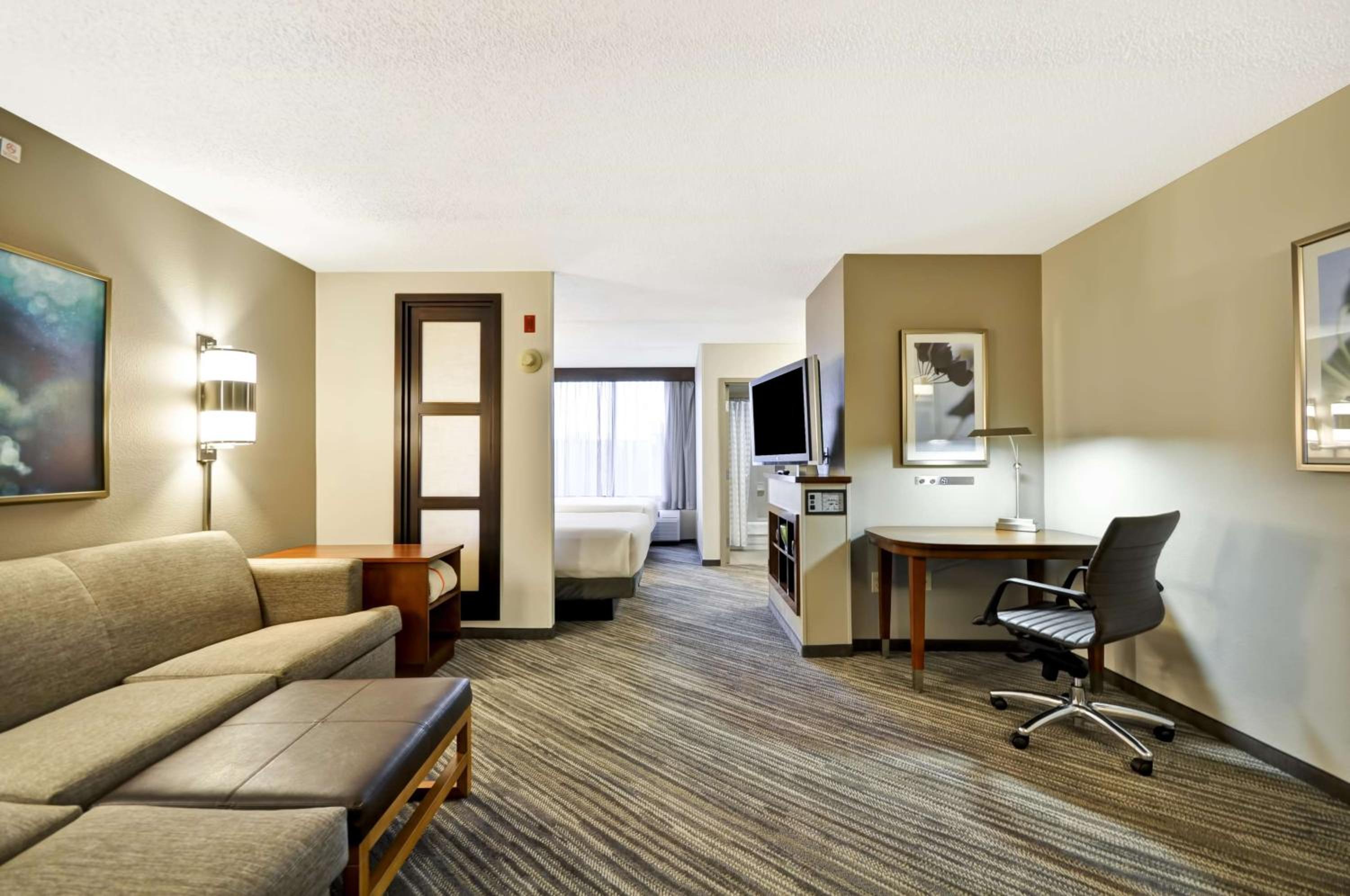Double Room with Two Double Beds and Sofa Bed - Photo 1