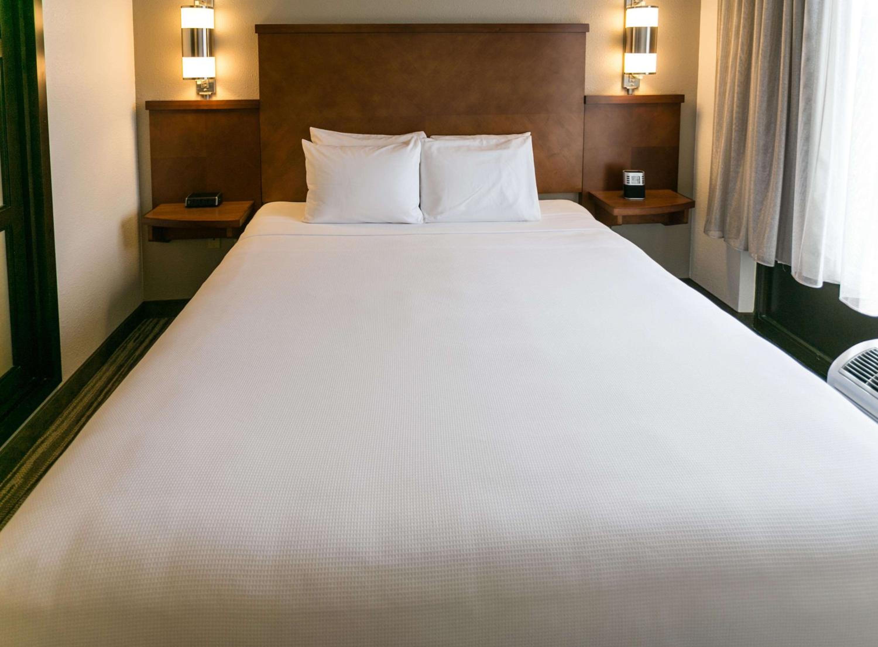 King Room with Sofa Bed - High Floor - Photo 7