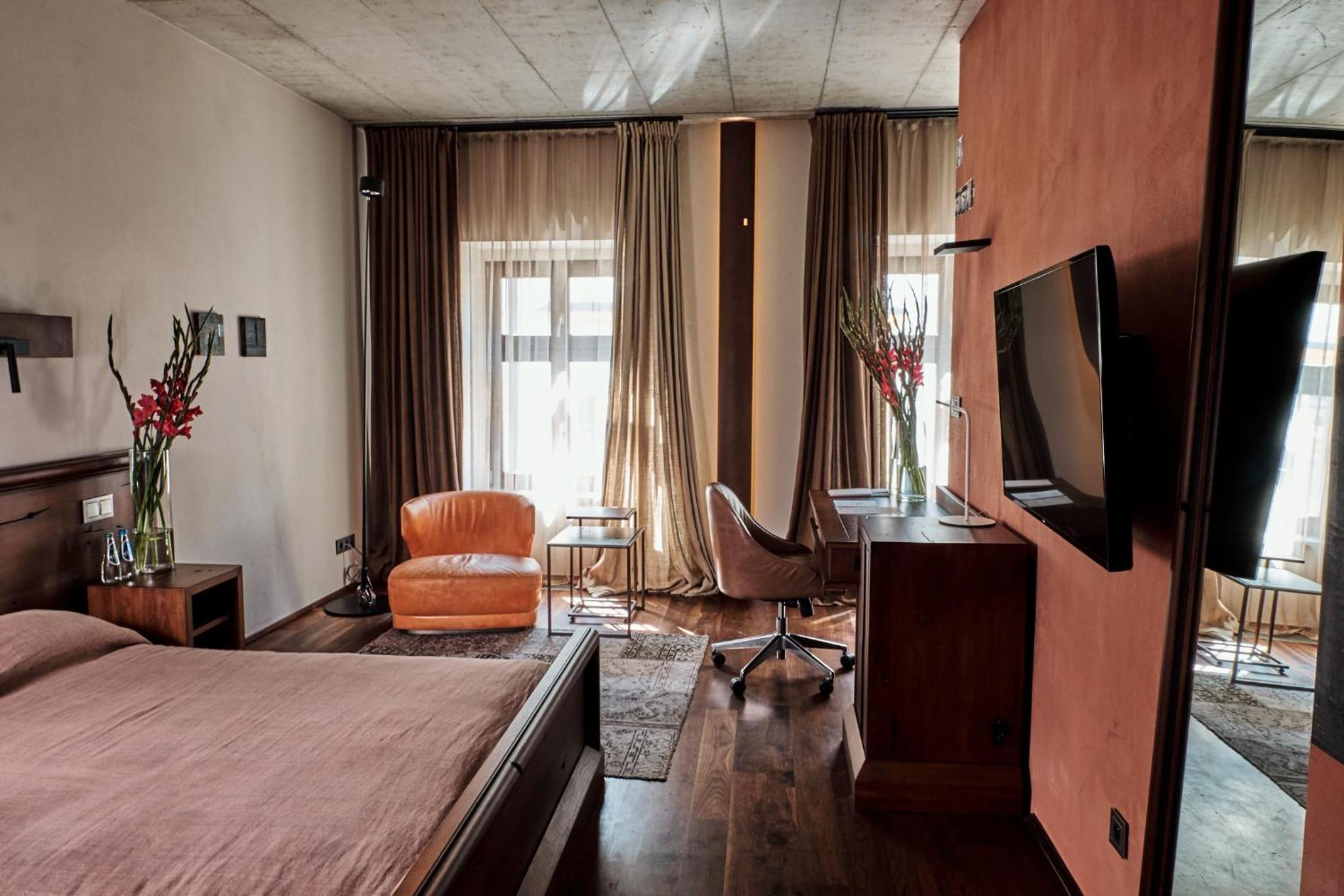 Double Room - Photo 7