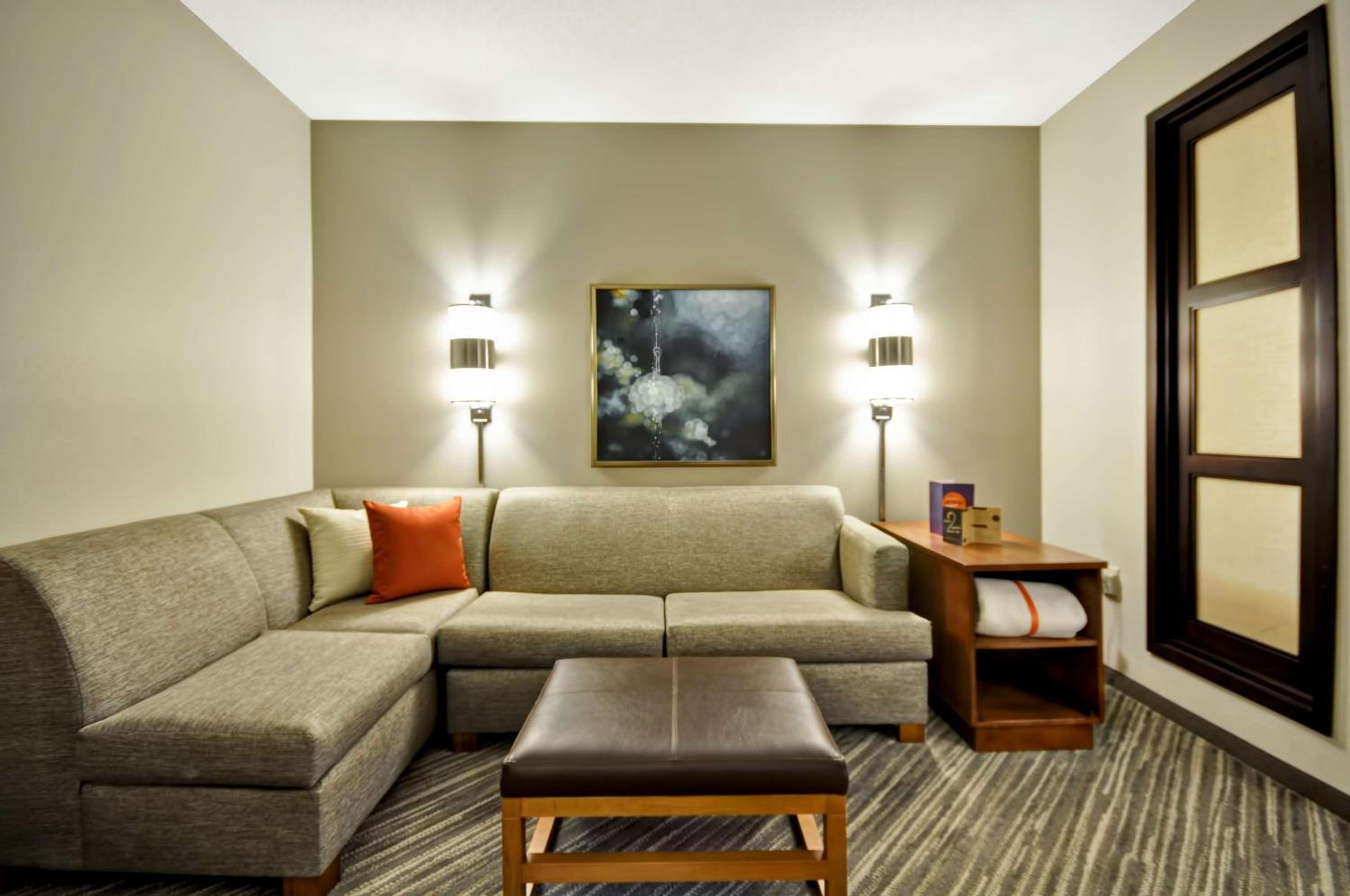 Double Room with Two Double Beds and Sofa Bed - Photo 5