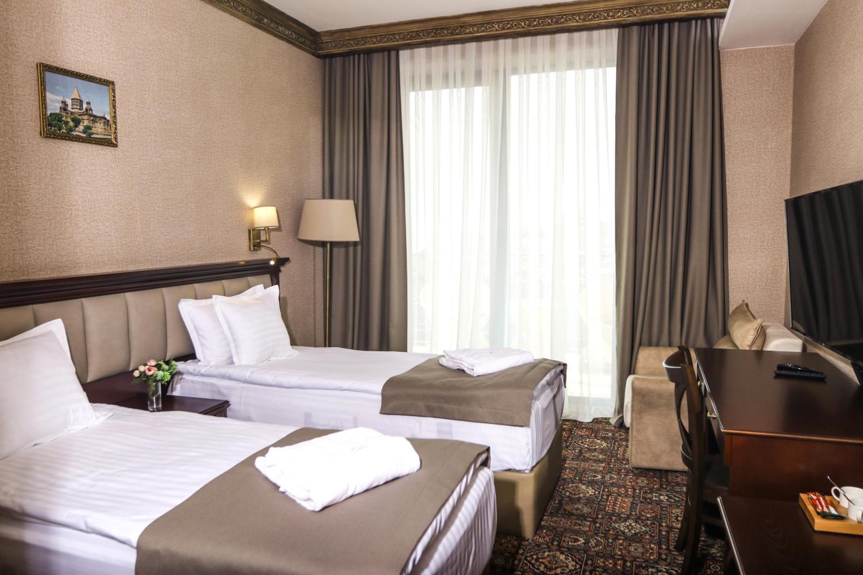 Standard Twin Room photo 3