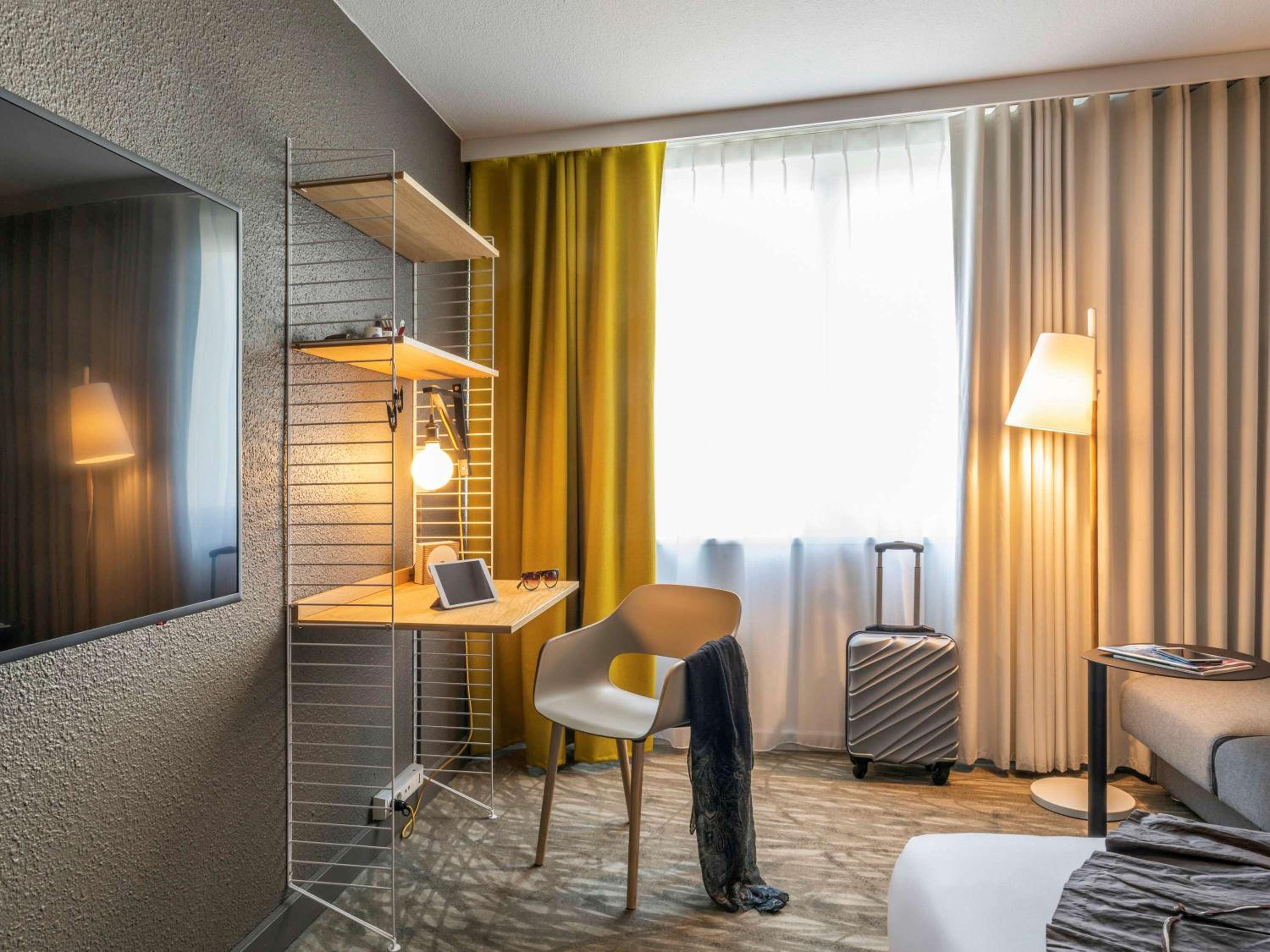 Superior Double Room with Sofa Bed - Photo 8