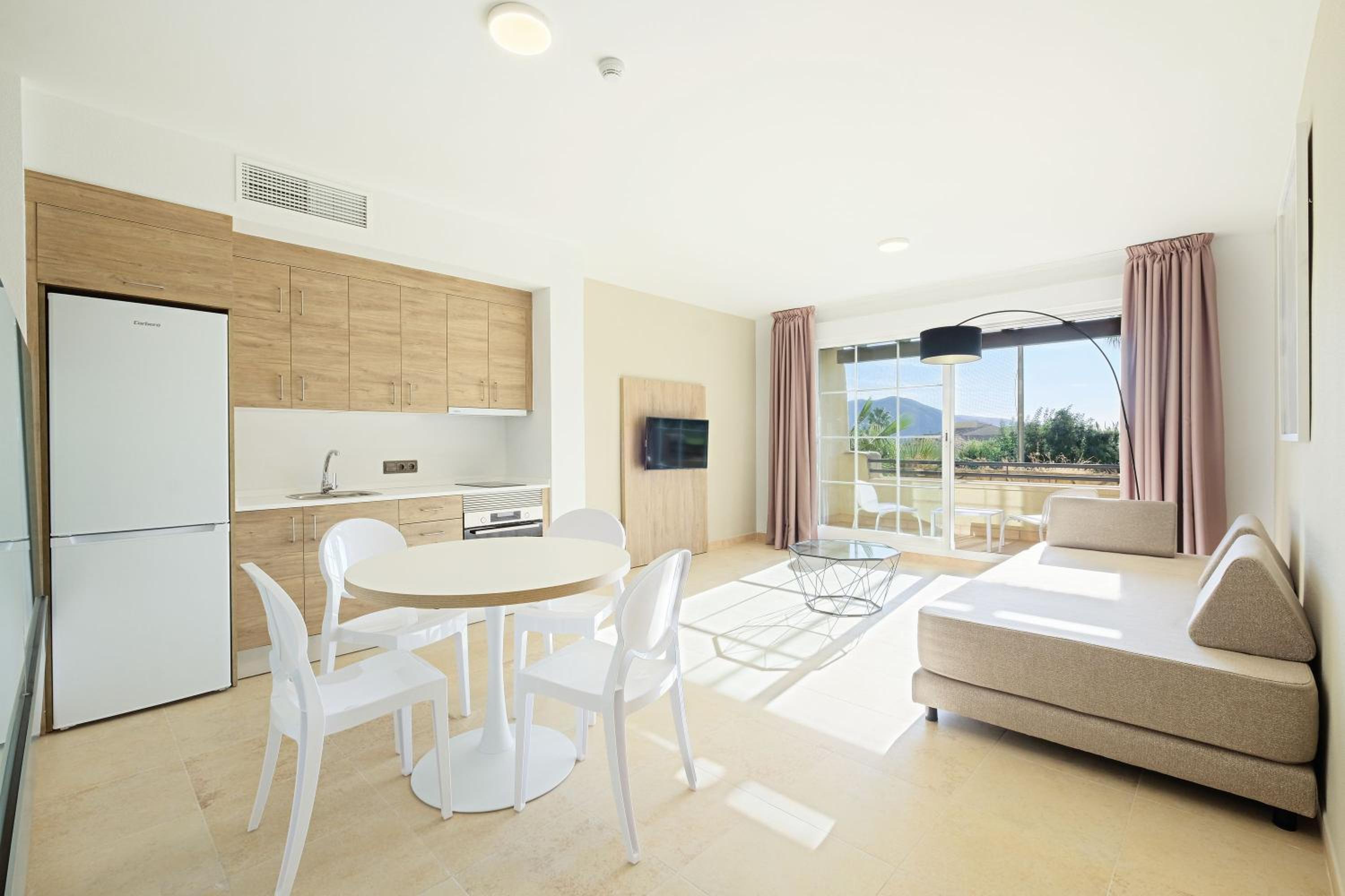 Superior Apartment photo 3