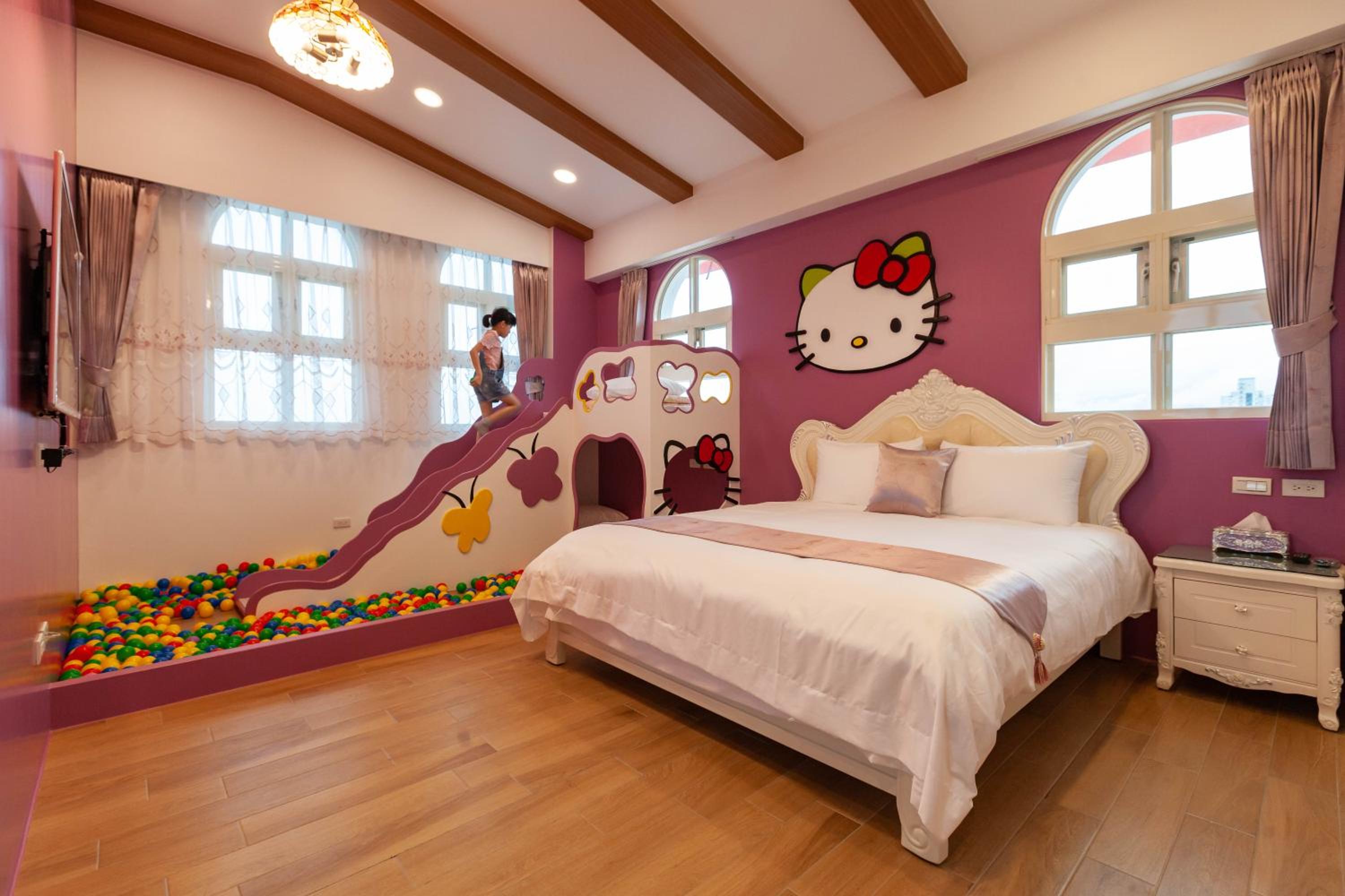 Quadruple Room with Bath photo 1