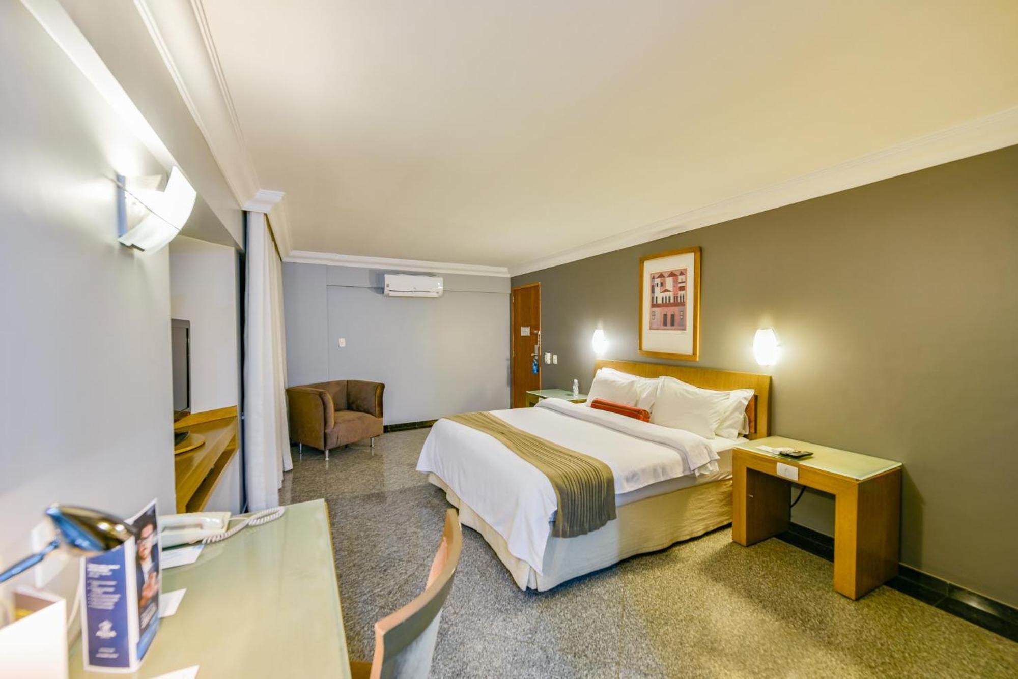 Deluxe King Suite