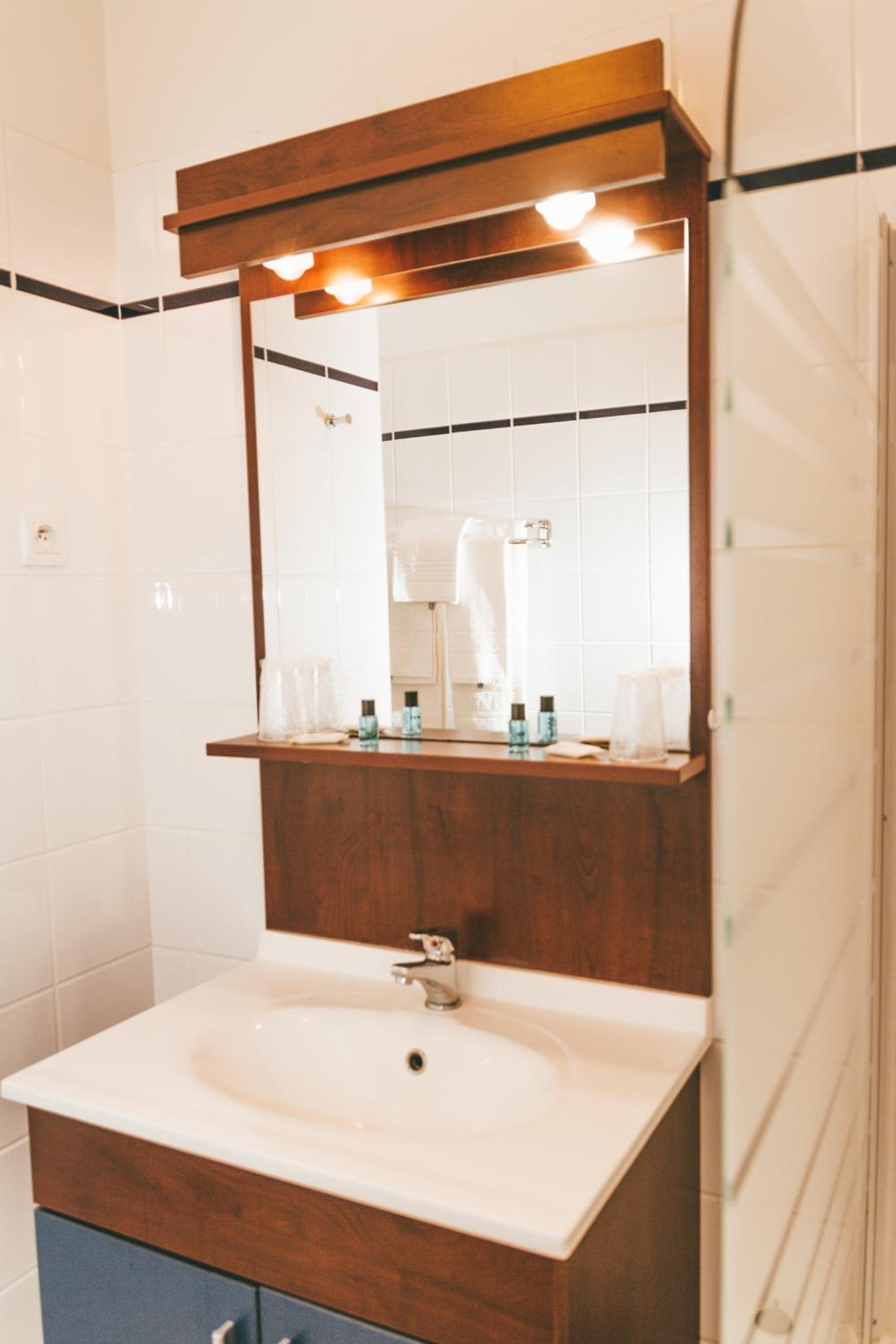 Apartment (4 Adults) - Photo 8