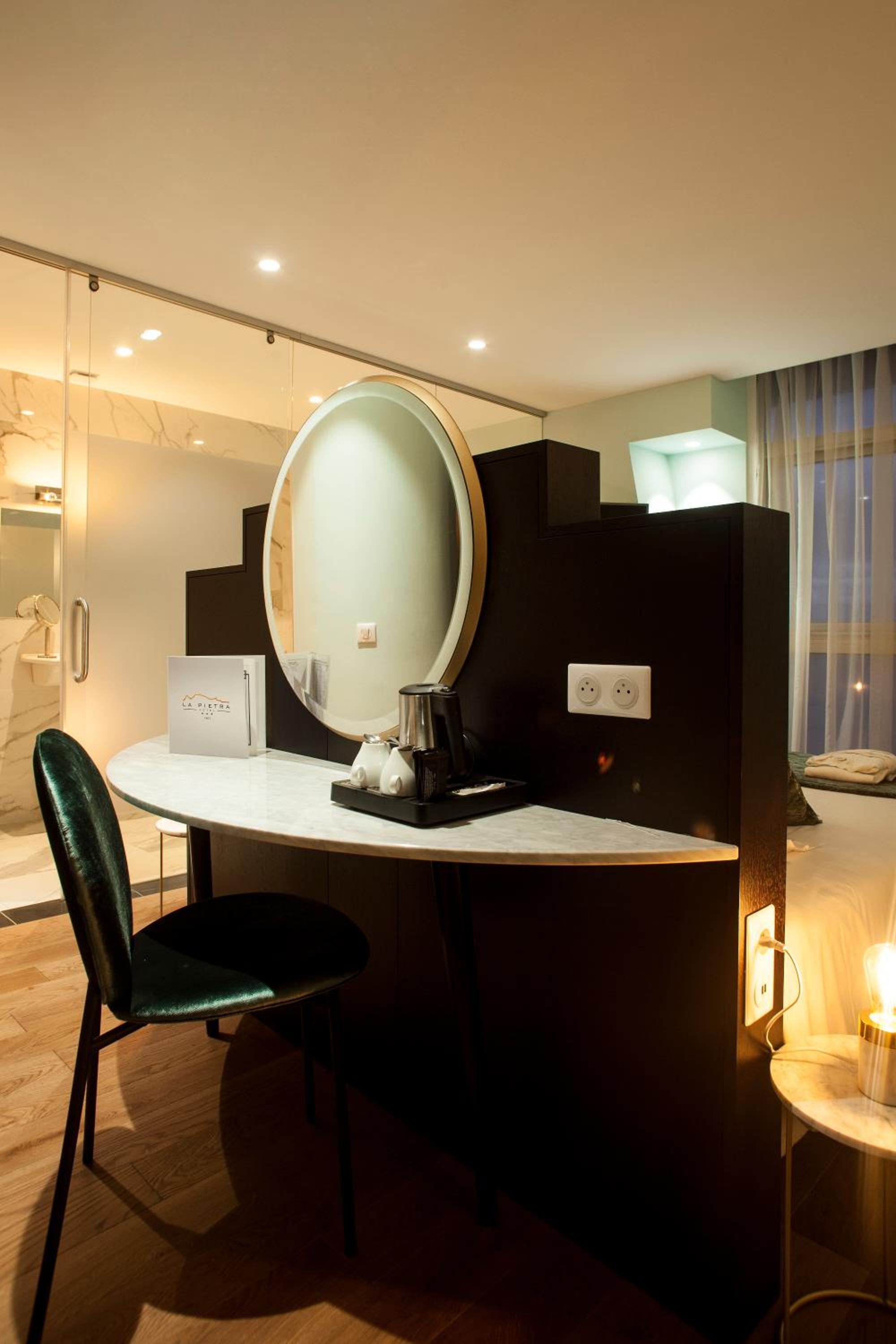 Privilege Double or Twin Room - Disability Access - Photo 4