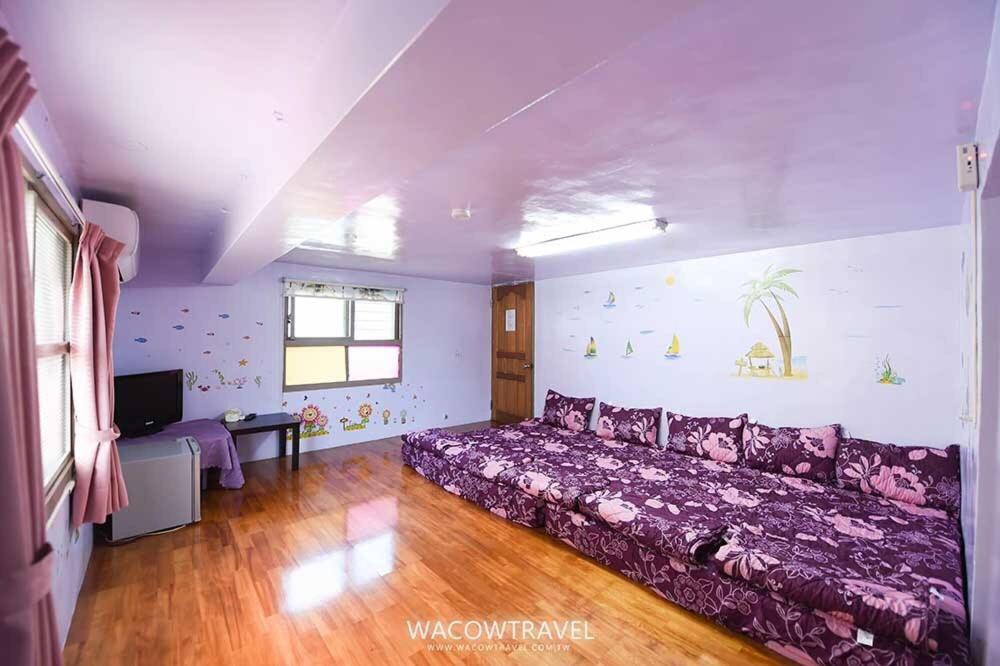 Family Room photo 1