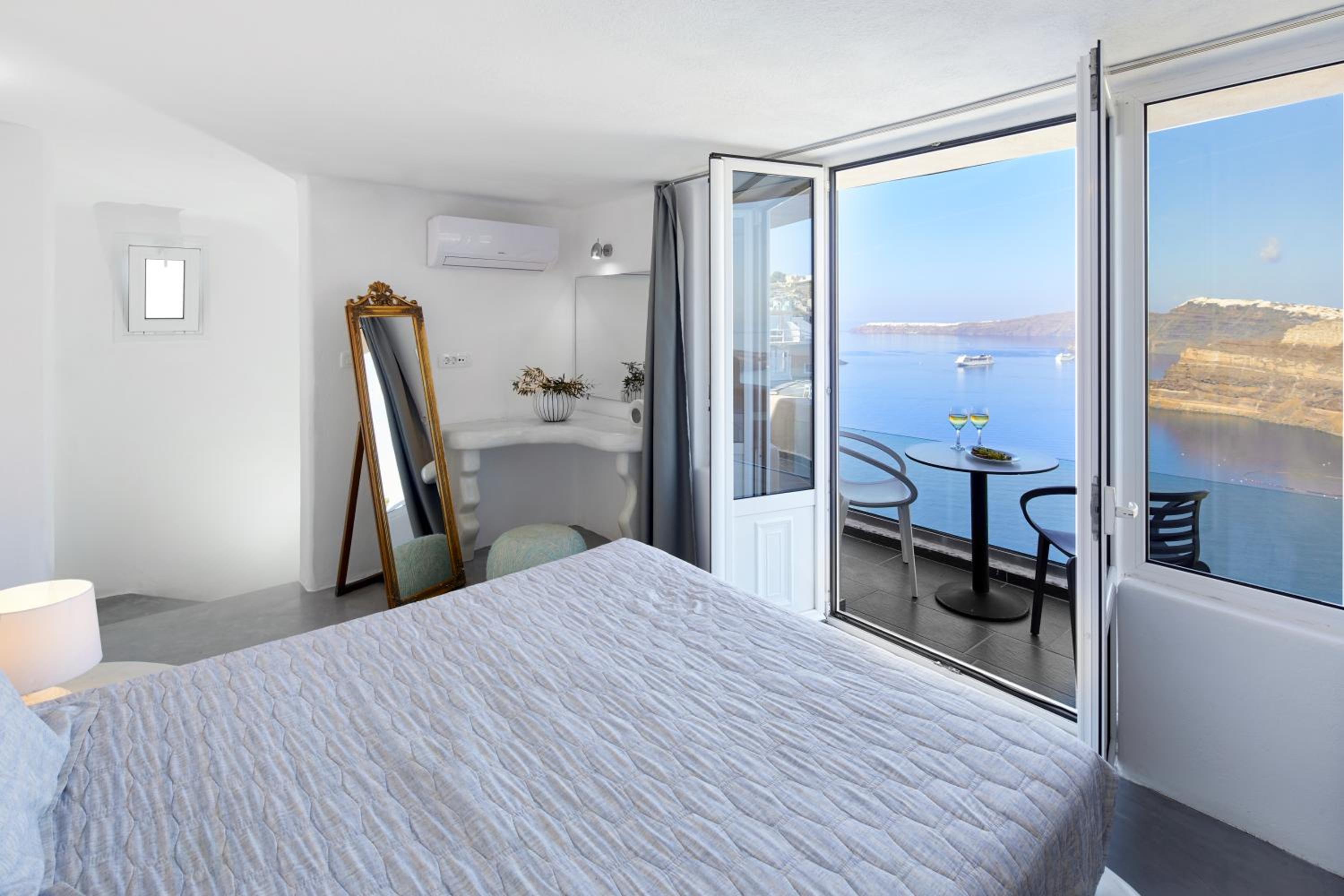 Grand Maisonette Caldera View - Photo 3