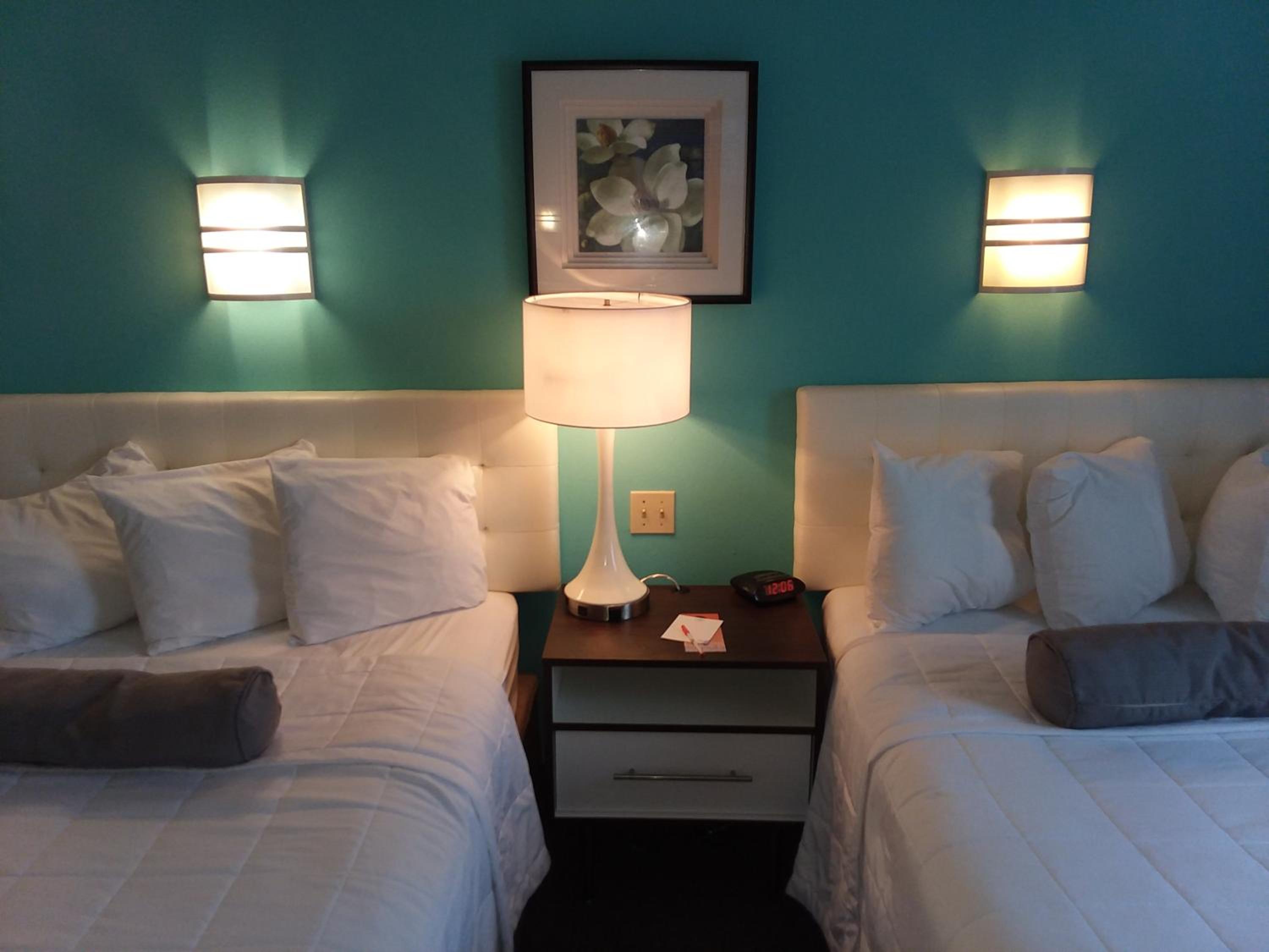 Double Room with Two Double Beds - Non-Smoking - Photo 9