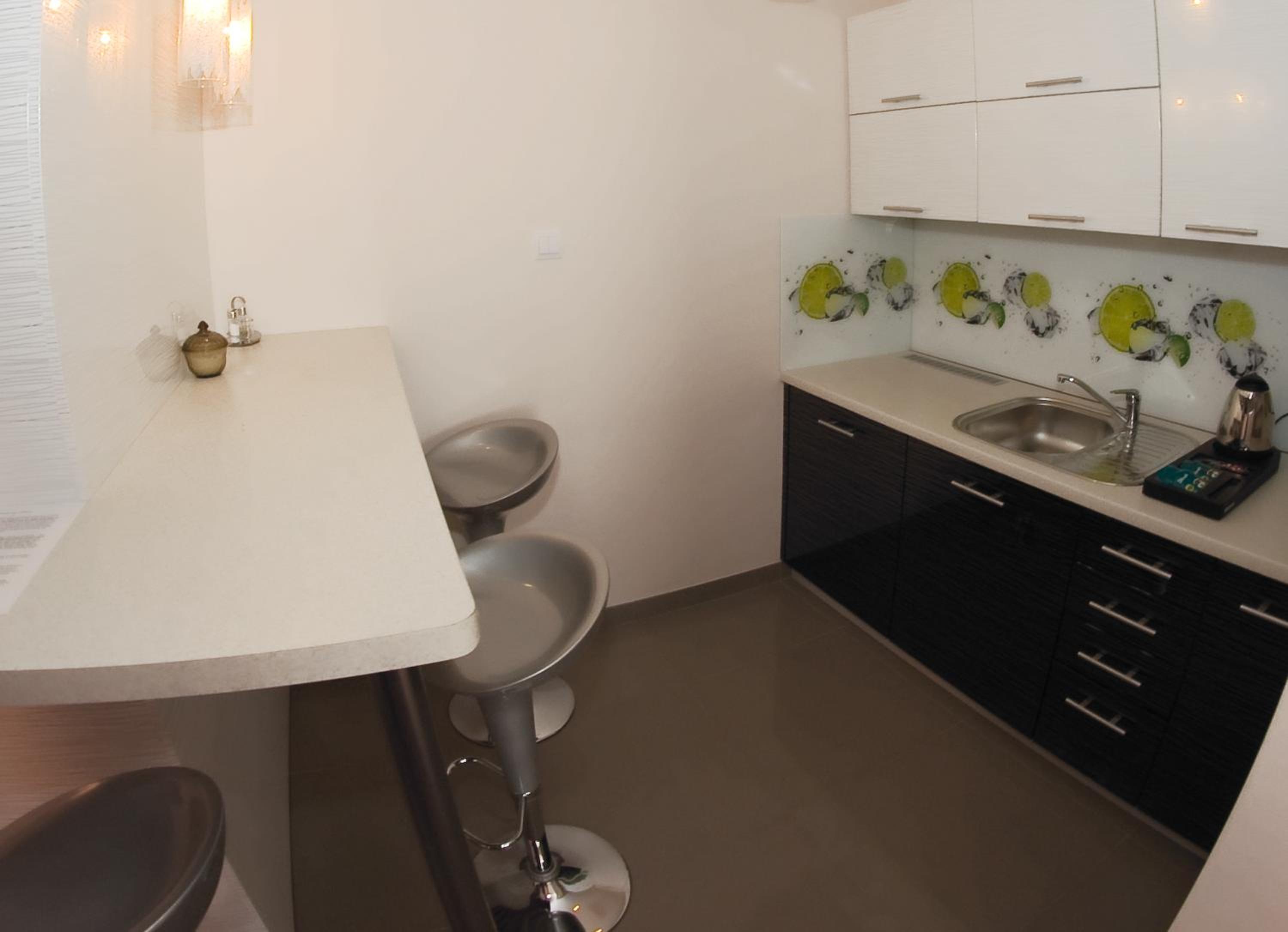 Triple Room with Kitchenette - Photo 2