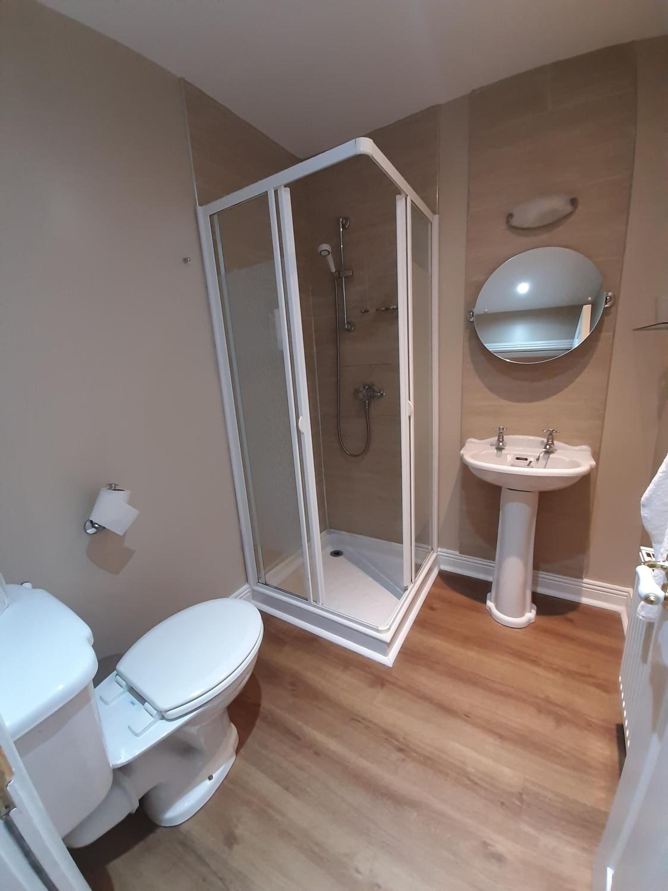 Deluxe Double or Twin Room photo 2