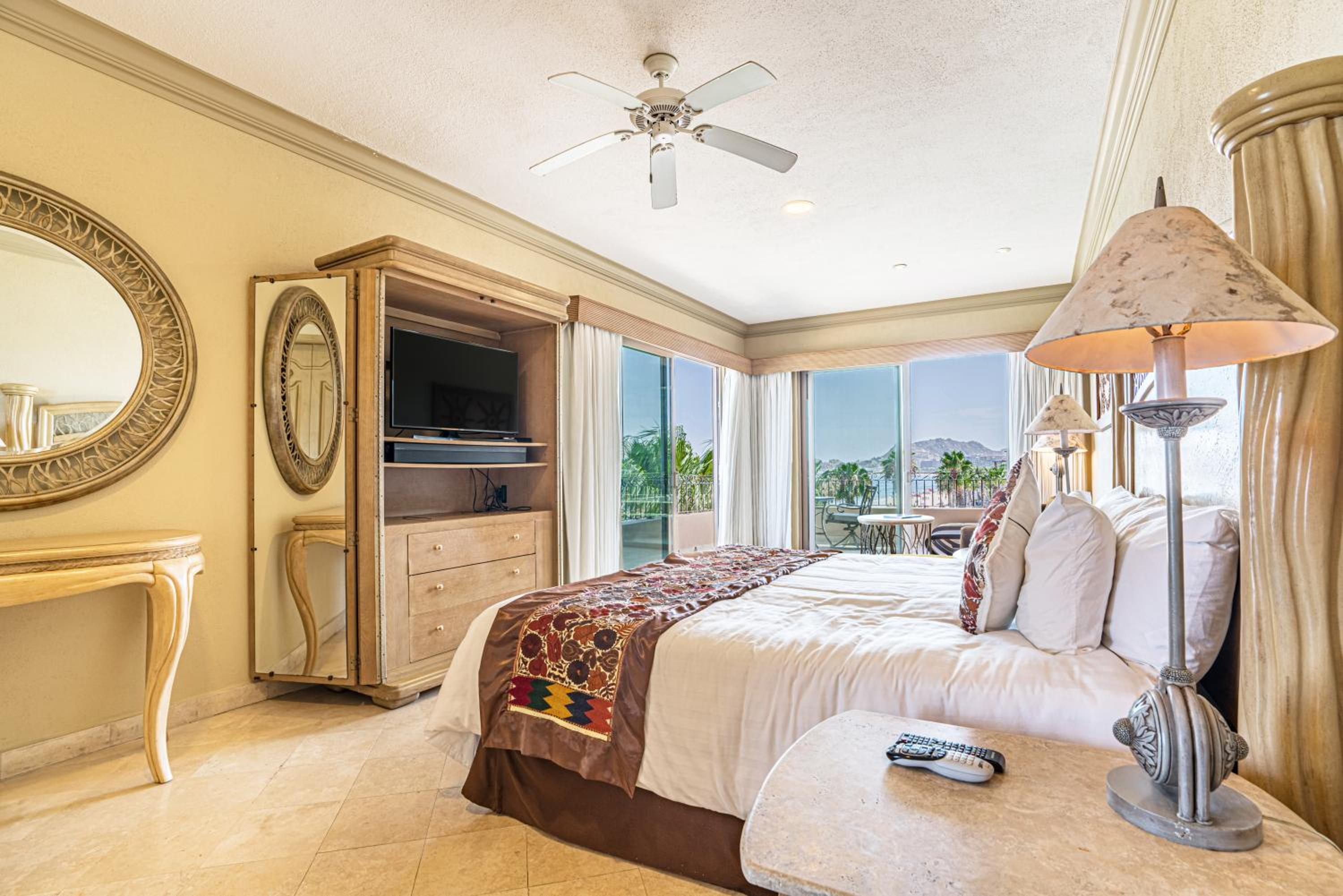 Beachfront Three Bedroom 4th Floor photo 2