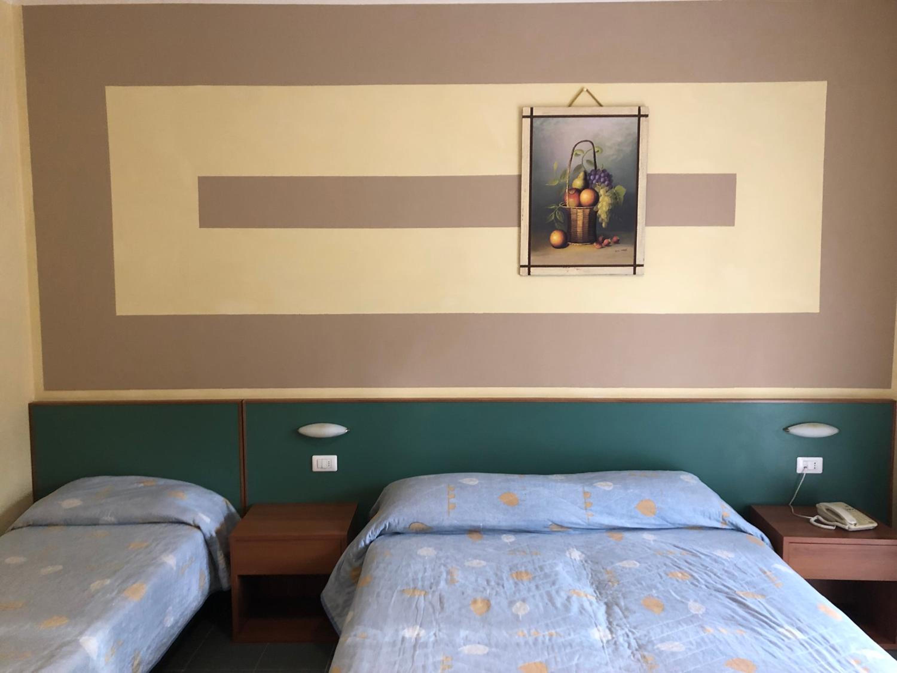 Large Double Room photo 2