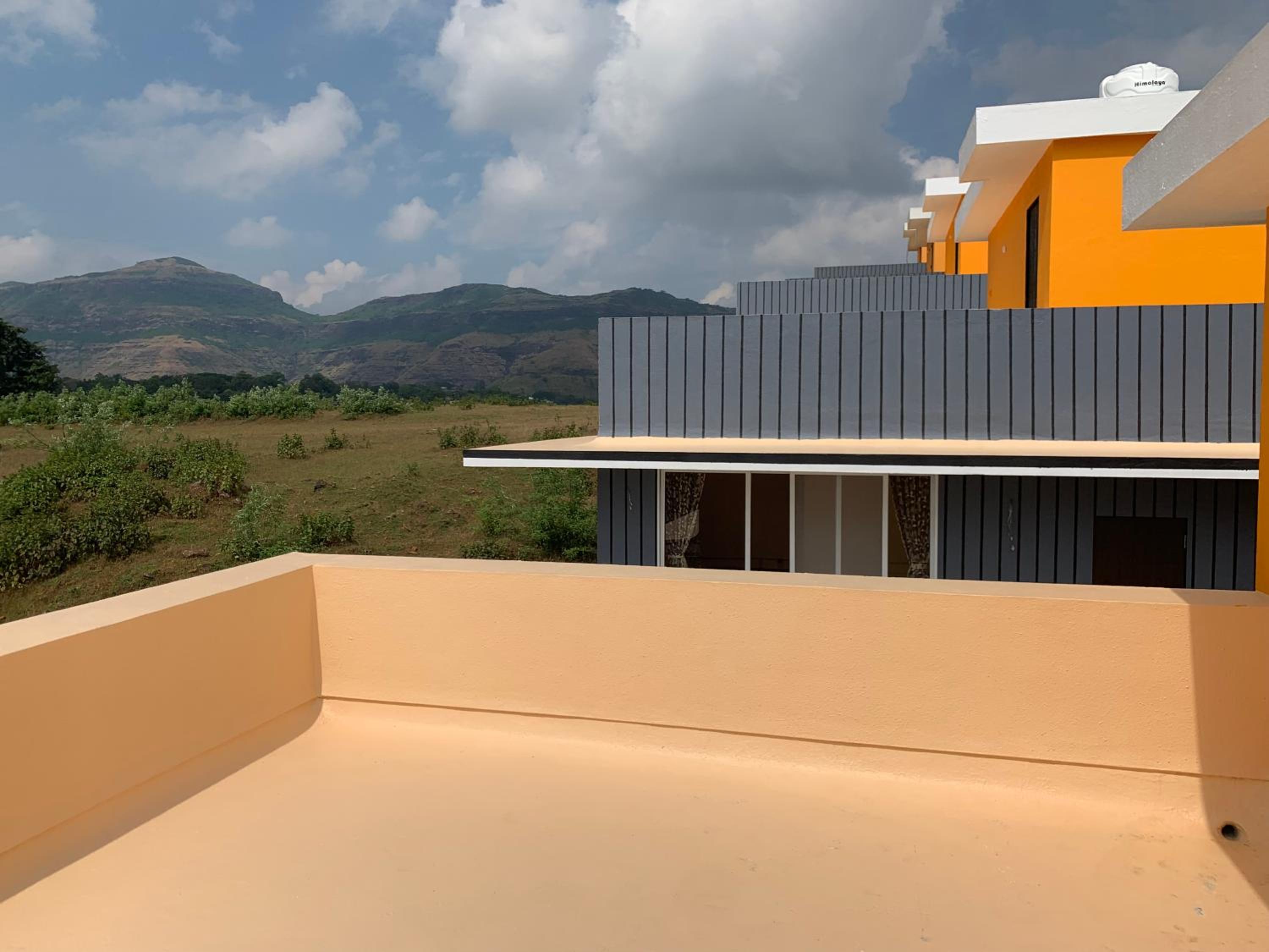 Three-Bedroom Villa photo 3