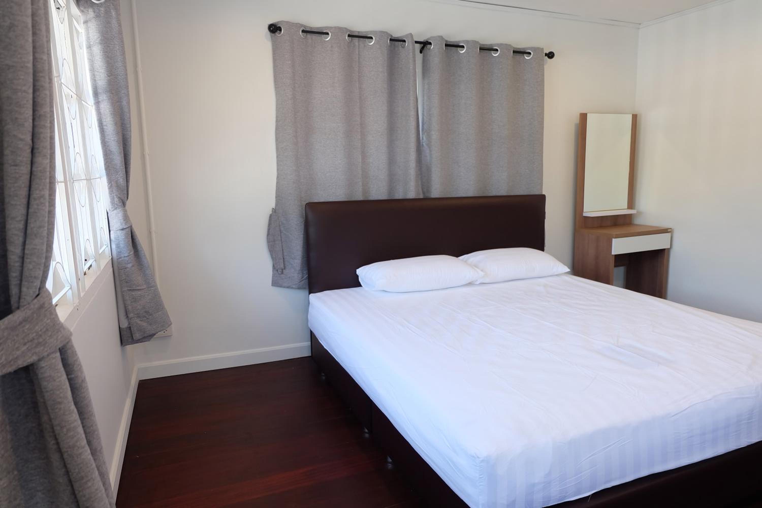 Four-Bedroom House - Photo 19