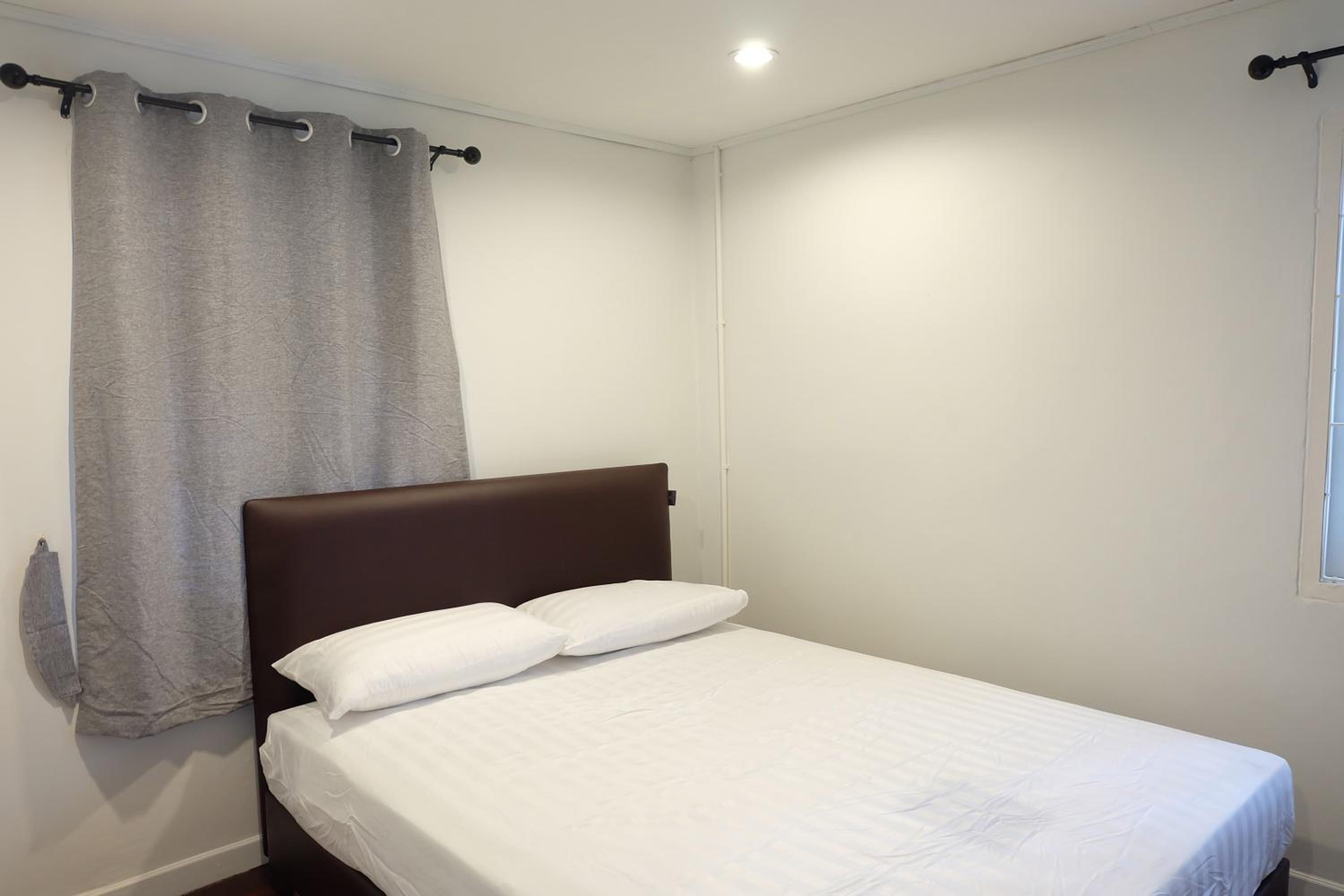 Four-Bedroom House - Photo 12