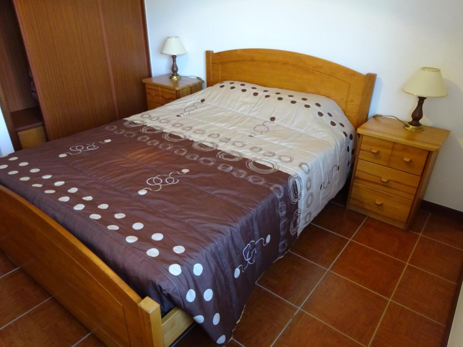 Double Room with Private Bathroom - Photo 14