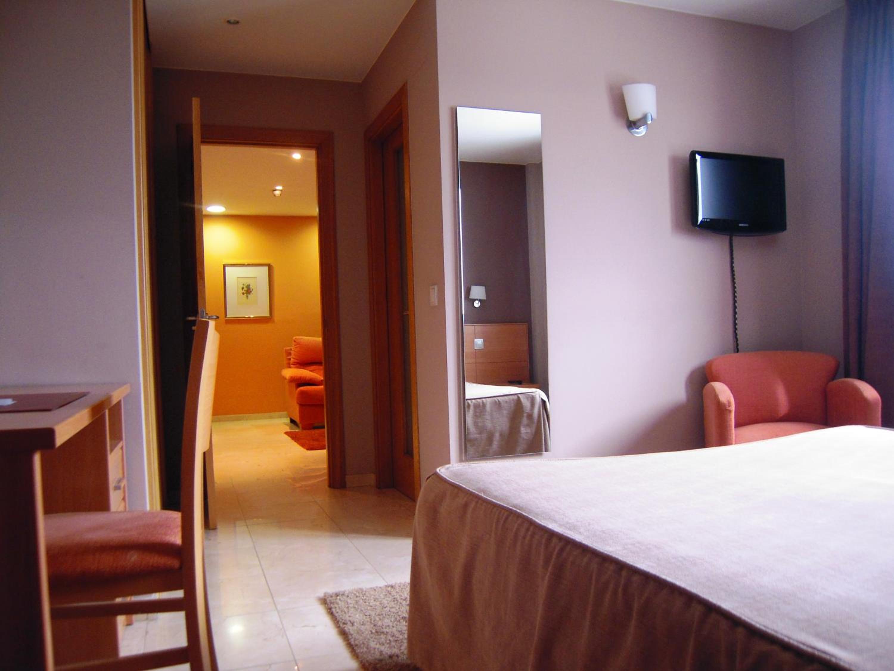 Family Apartment (2 Adults + 2 Children) photo 2