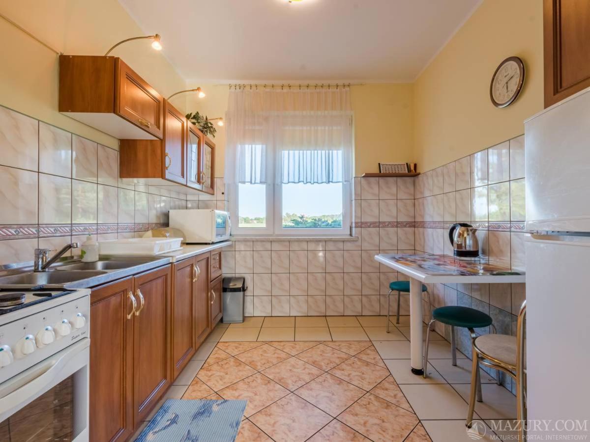 Three-Bedroom Townhouse - Photo 7