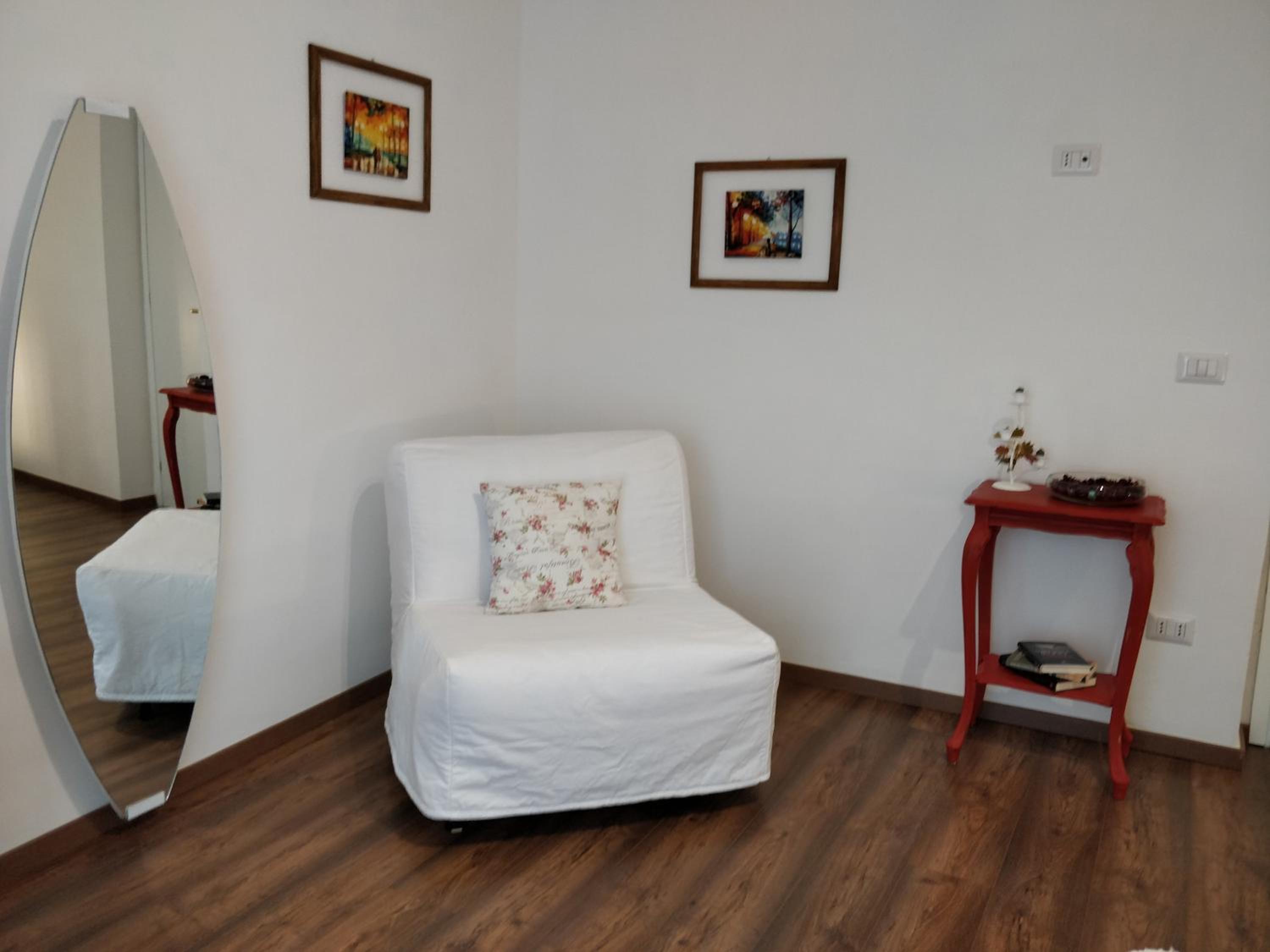 Apartment With Mountain View photo 2