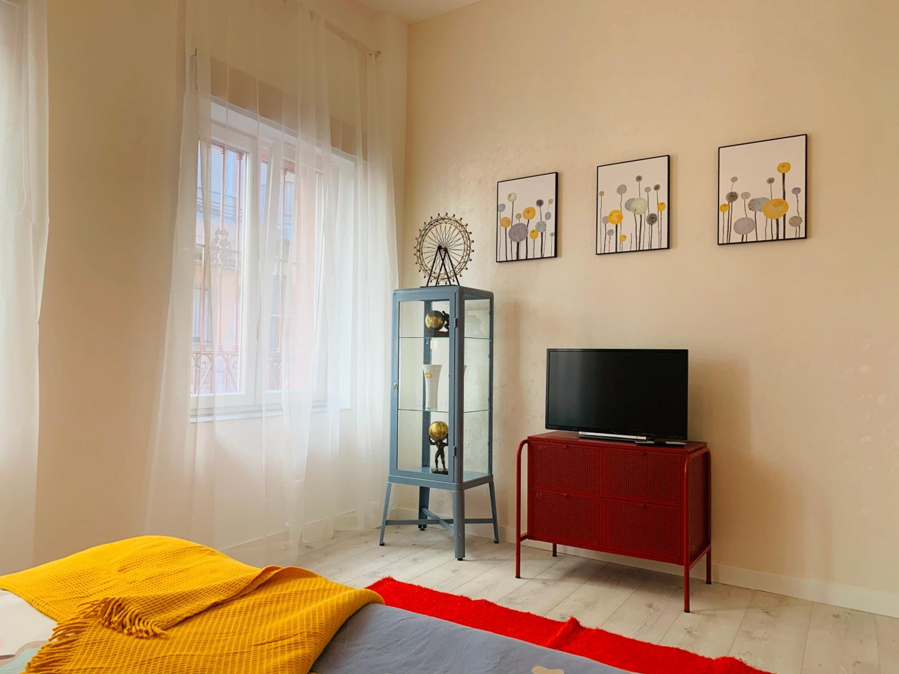 Two-Bedroom Apartment - Photo 45