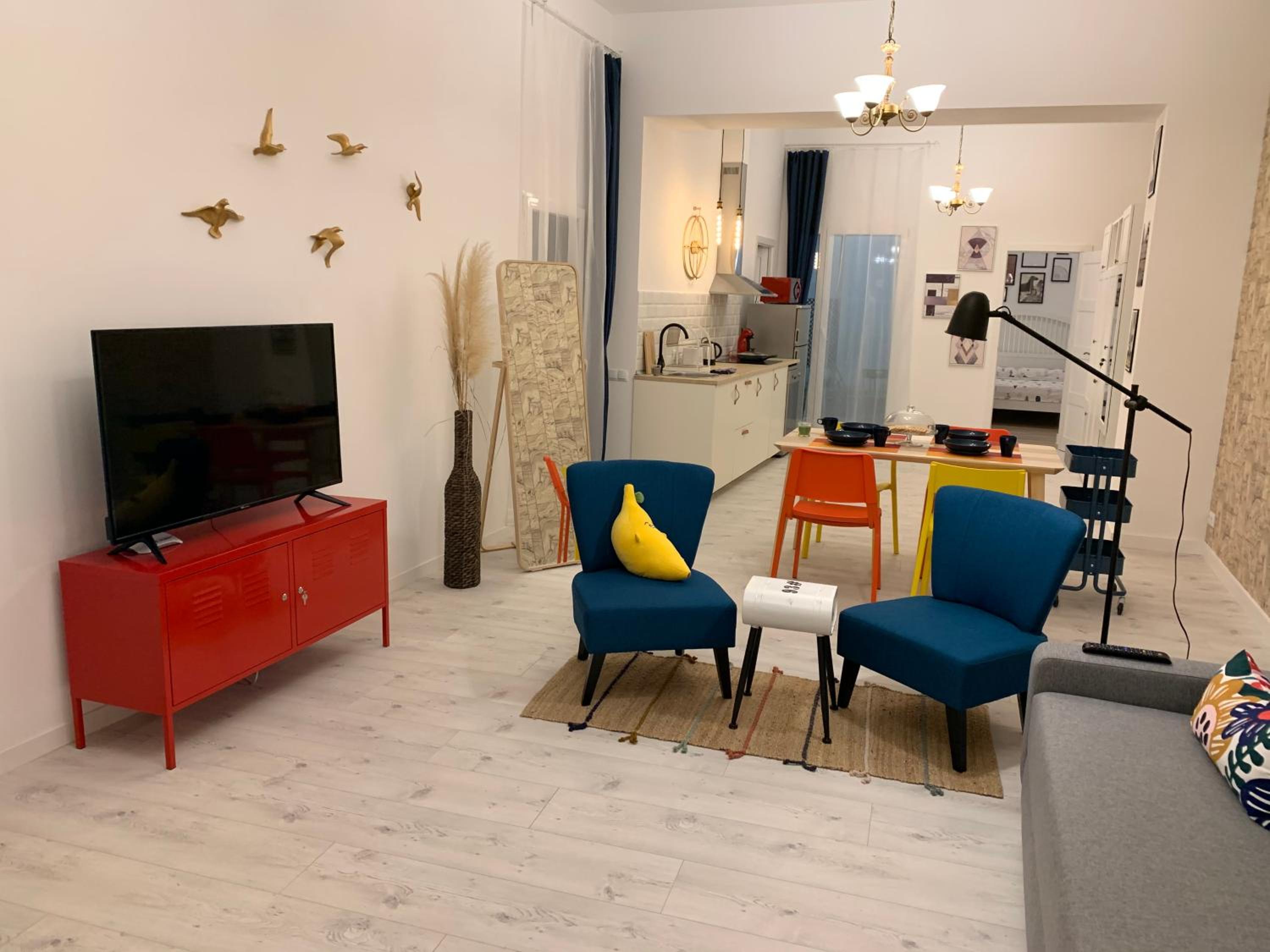 Two-Bedroom Apartment - Photo 33