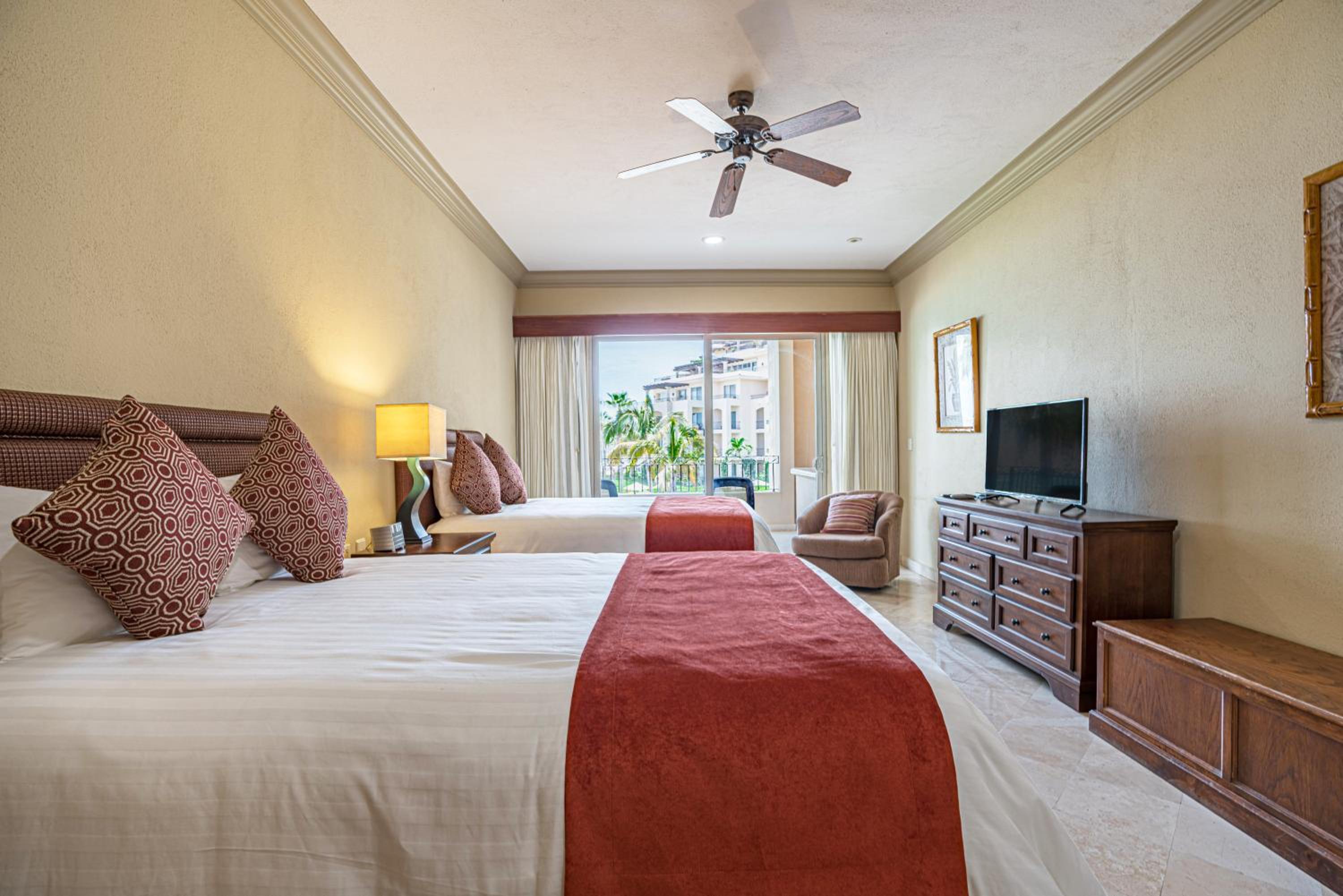 Beachfront Two Bedrooms 2nd Floor photo 3