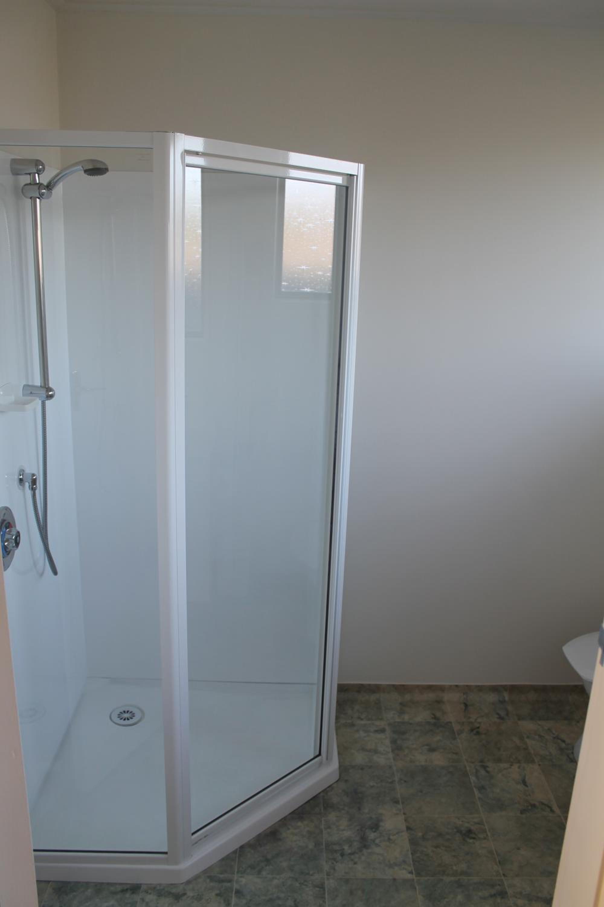 Studio (3 Adults) - Photo 2